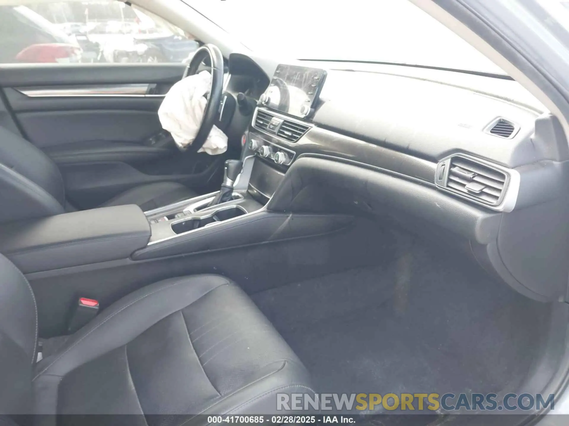 5 Photograph of a damaged car 1HGCV1F44MA070391 HONDA ACCORD 2021