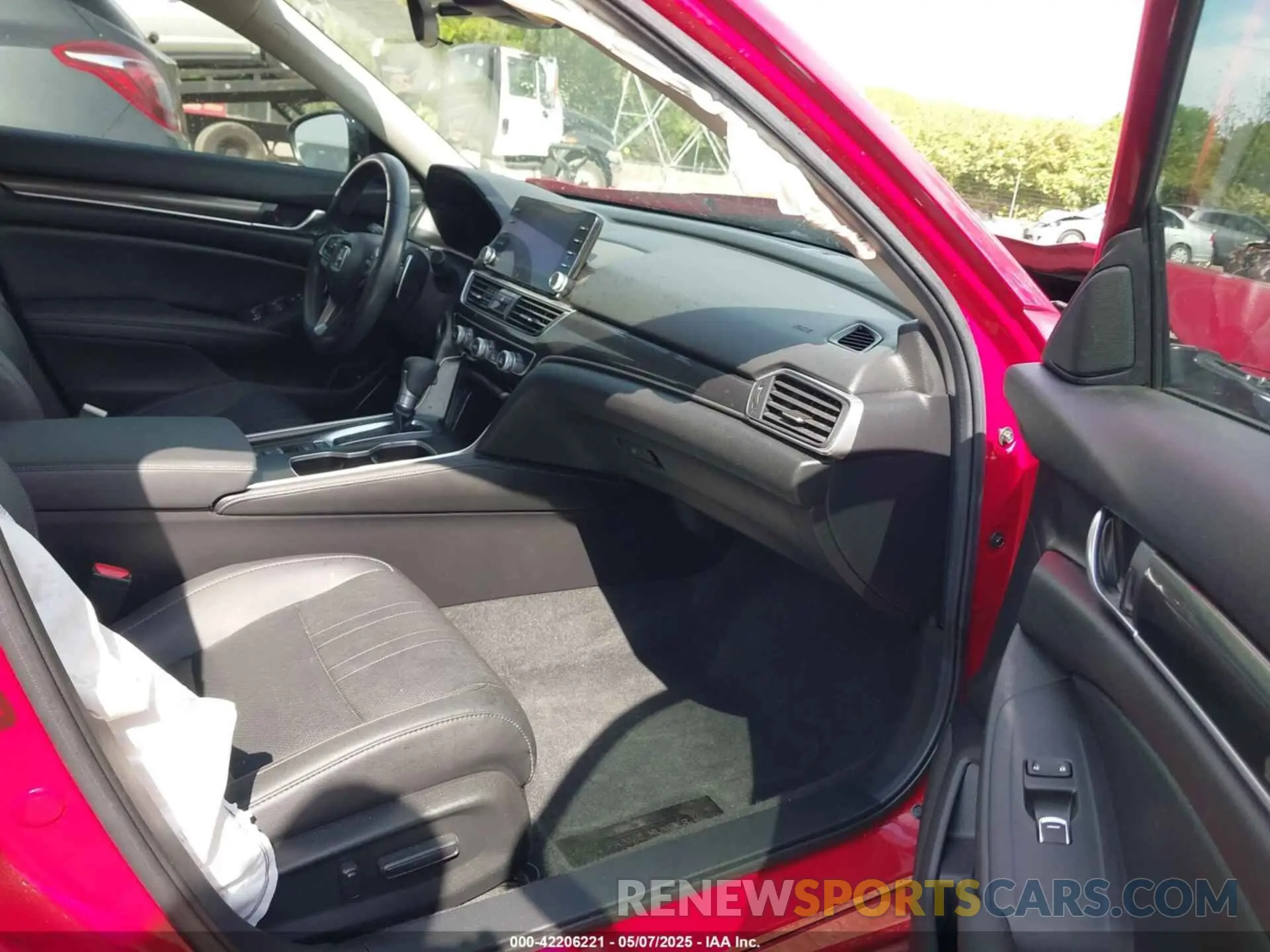 5 Photograph of a damaged car 1HGCV1F44MA078619 HONDA ACCORD 2021