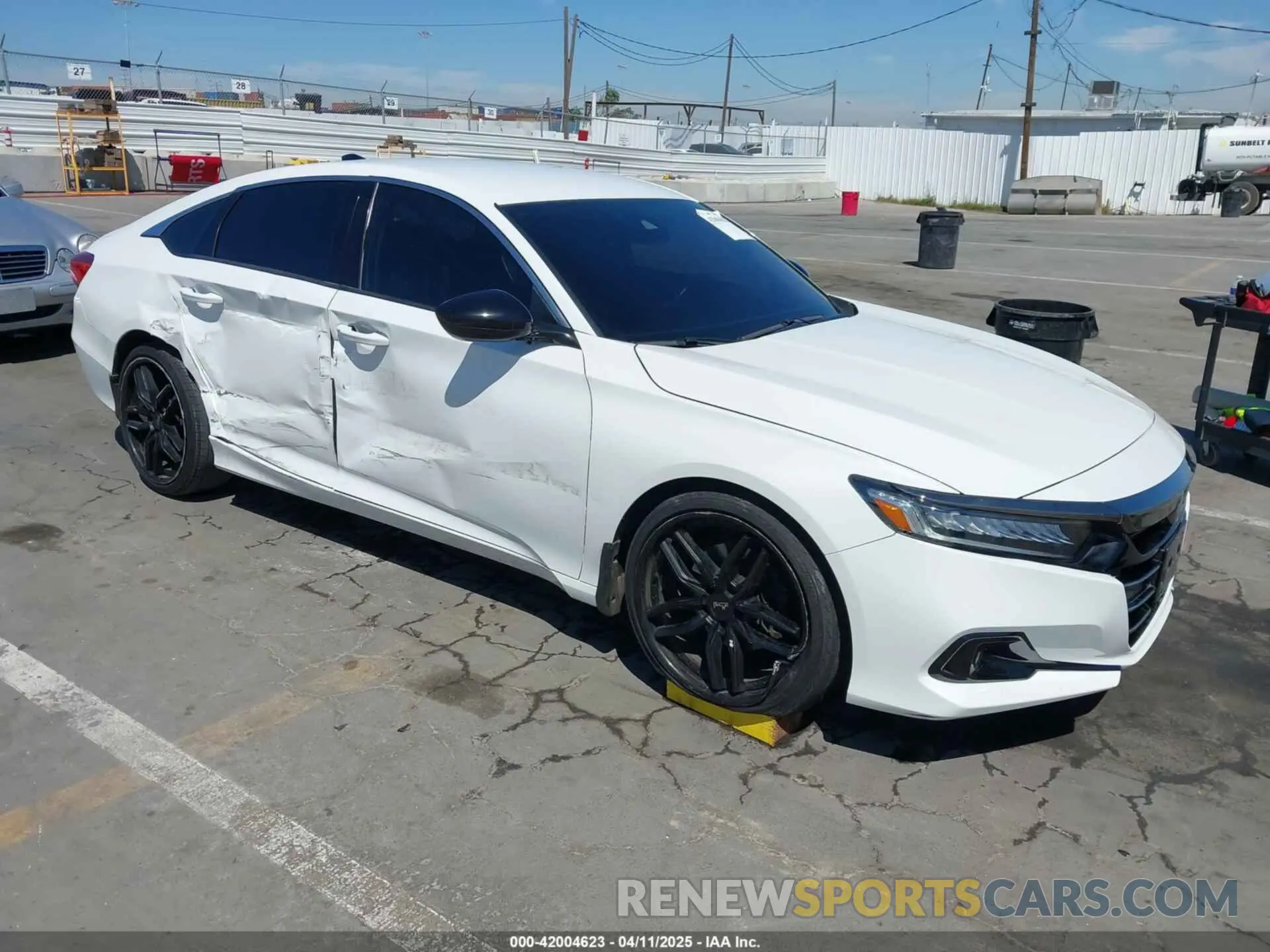 1 Фотография поврежденного автомобиля 1HGCV1F46MA000813 HONDA ACCORD 2021