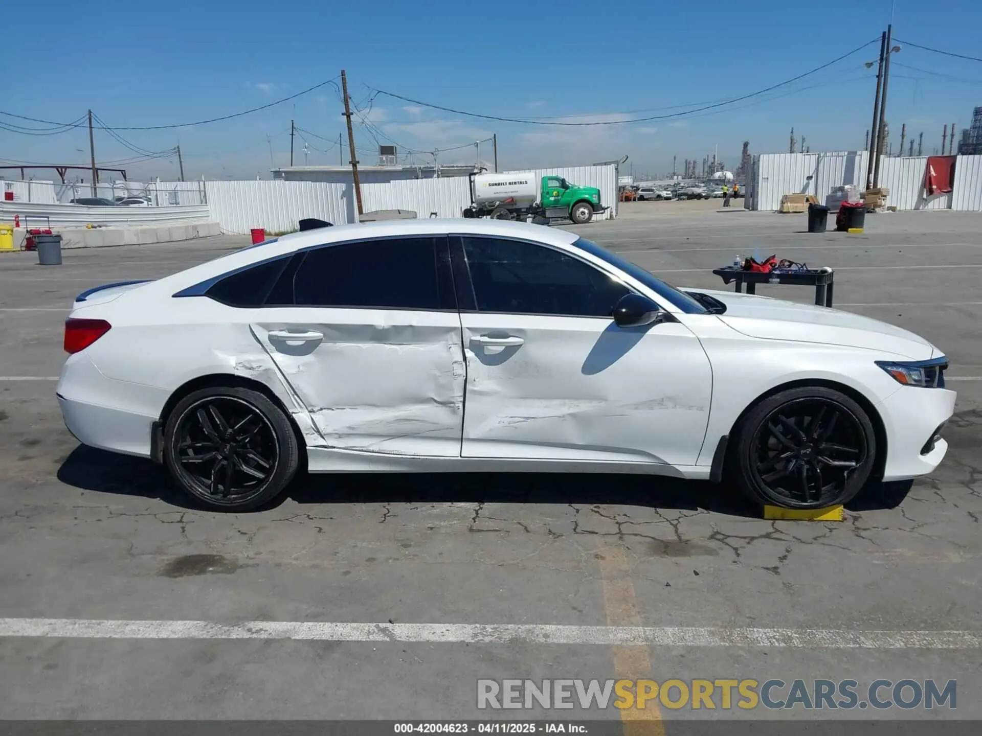 13 Фотография поврежденного автомобиля 1HGCV1F46MA000813 HONDA ACCORD 2021