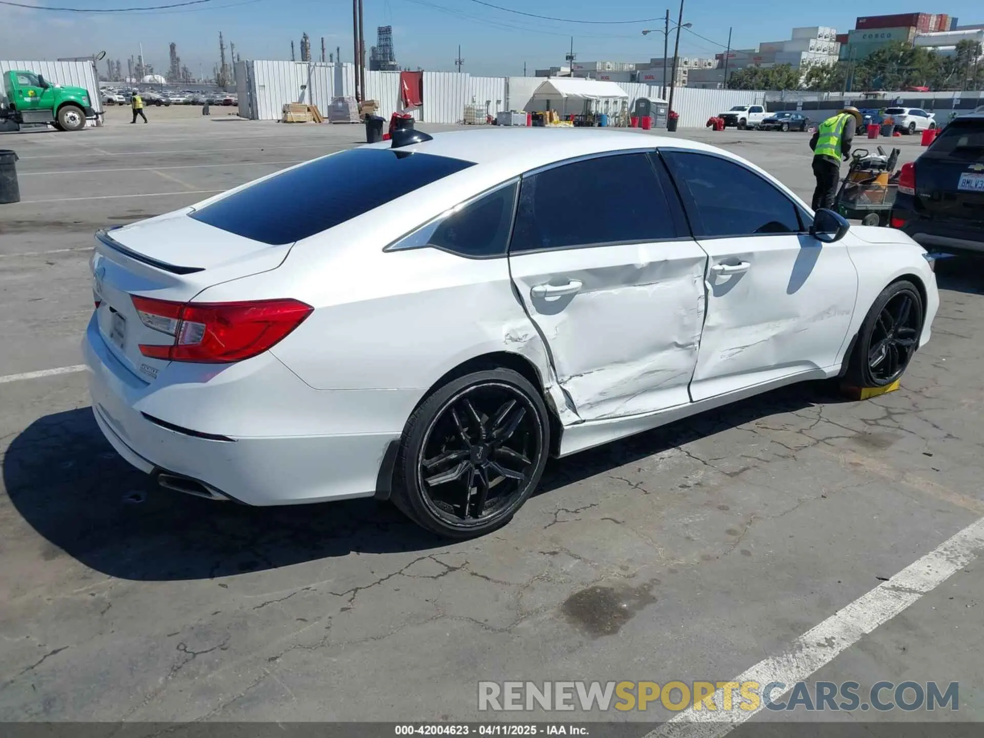 4 Фотография поврежденного автомобиля 1HGCV1F46MA000813 HONDA ACCORD 2021