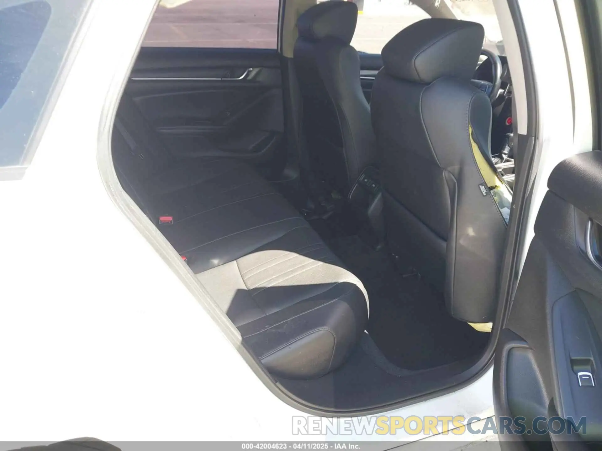 8 Фотография поврежденного автомобиля 1HGCV1F46MA000813 HONDA ACCORD 2021