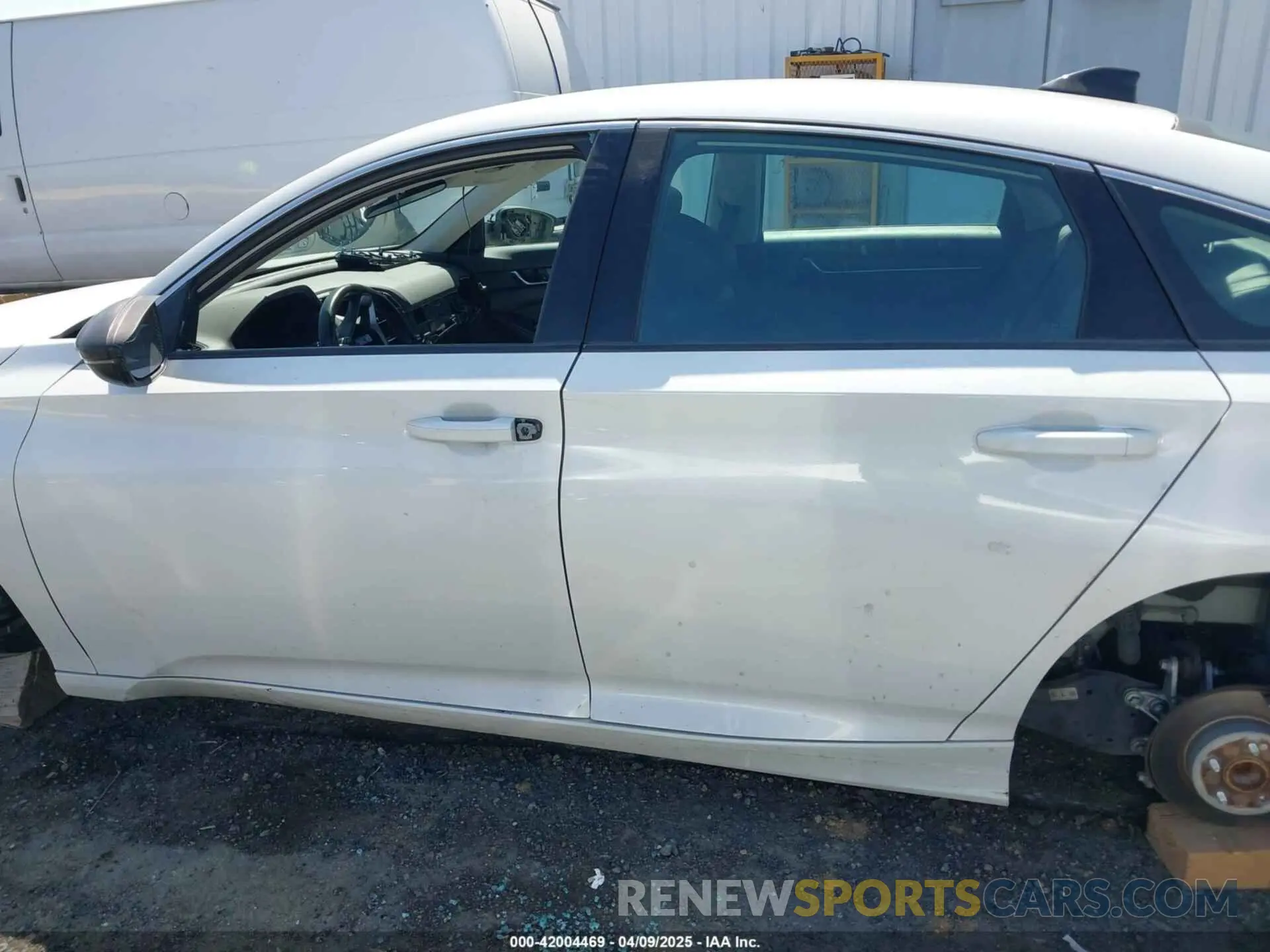 15 Photograph of a damaged car 1HGCV1F46MA063507 HONDA ACCORD 2021