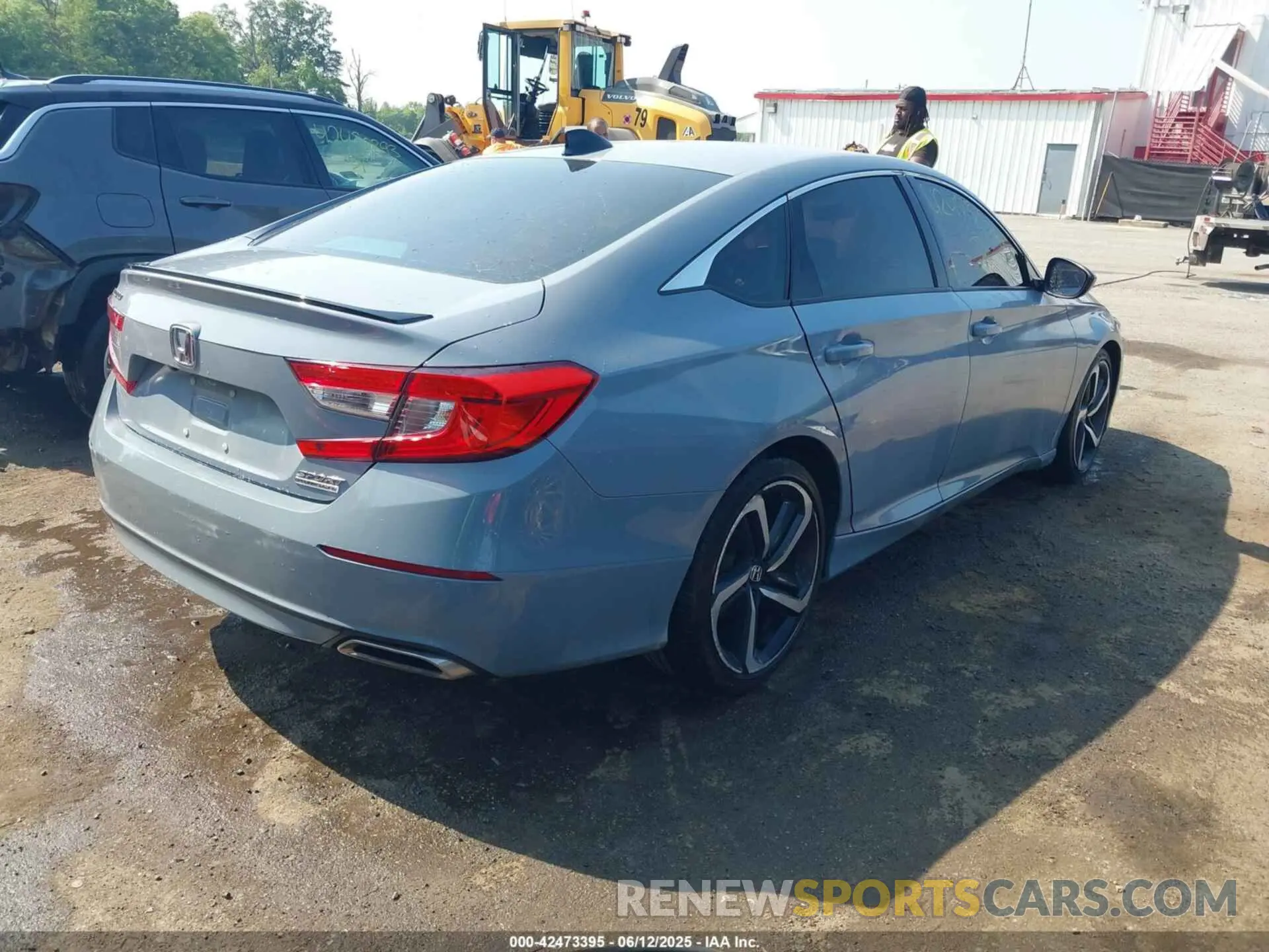 4 Photograph of a damaged car 1HGCV1F46MA118361 HONDA ACCORD 2021