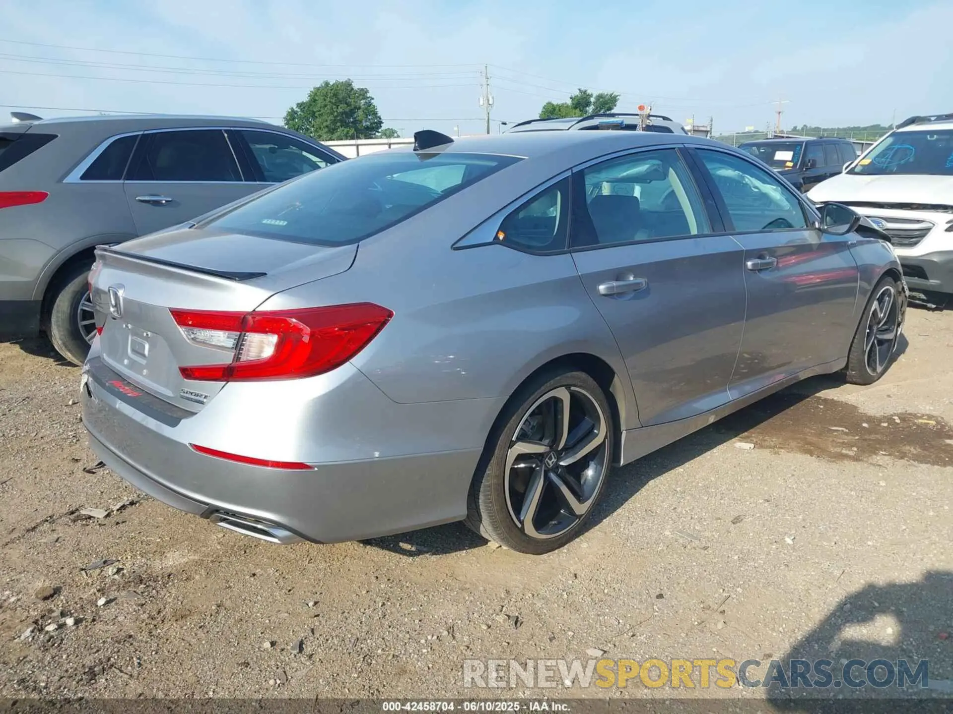 4 Photograph of a damaged car 1HGCV1F47MA009911 HONDA ACCORD 2021