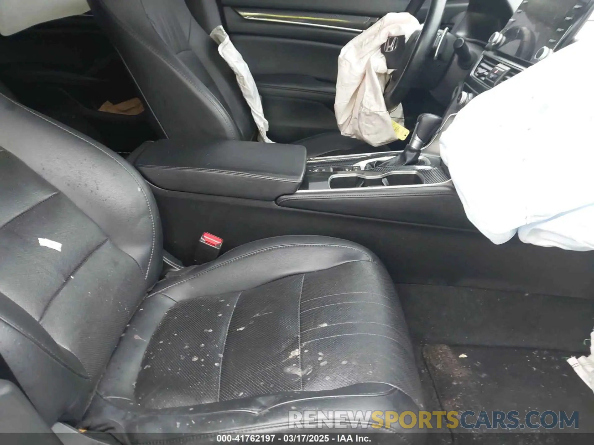 5 Photograph of a damaged car 1HGCV1F47MA034811 HONDA ACCORD 2021