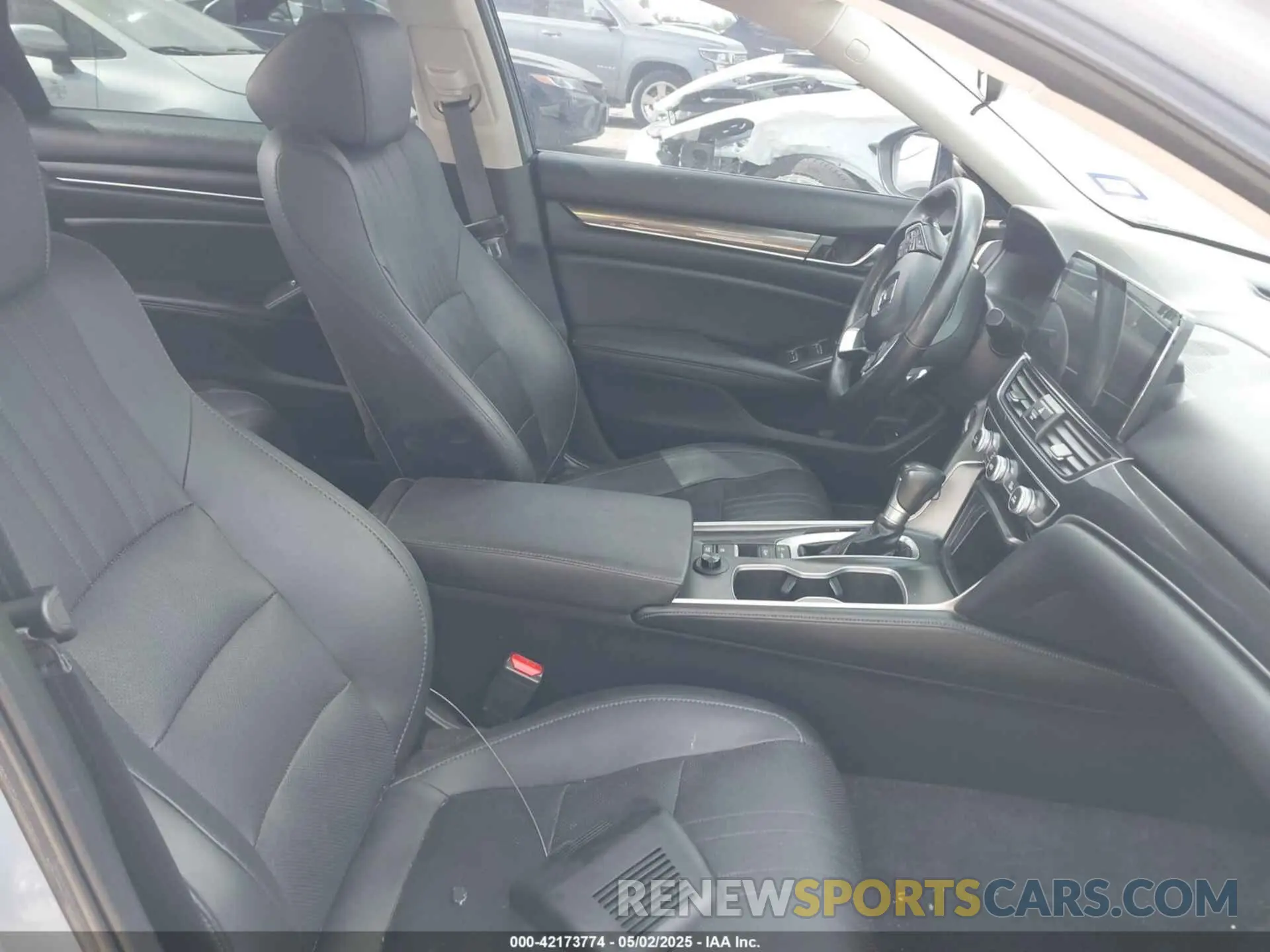 5 Photograph of a damaged car 1HGCV1F4XMA010857 HONDA ACCORD 2021