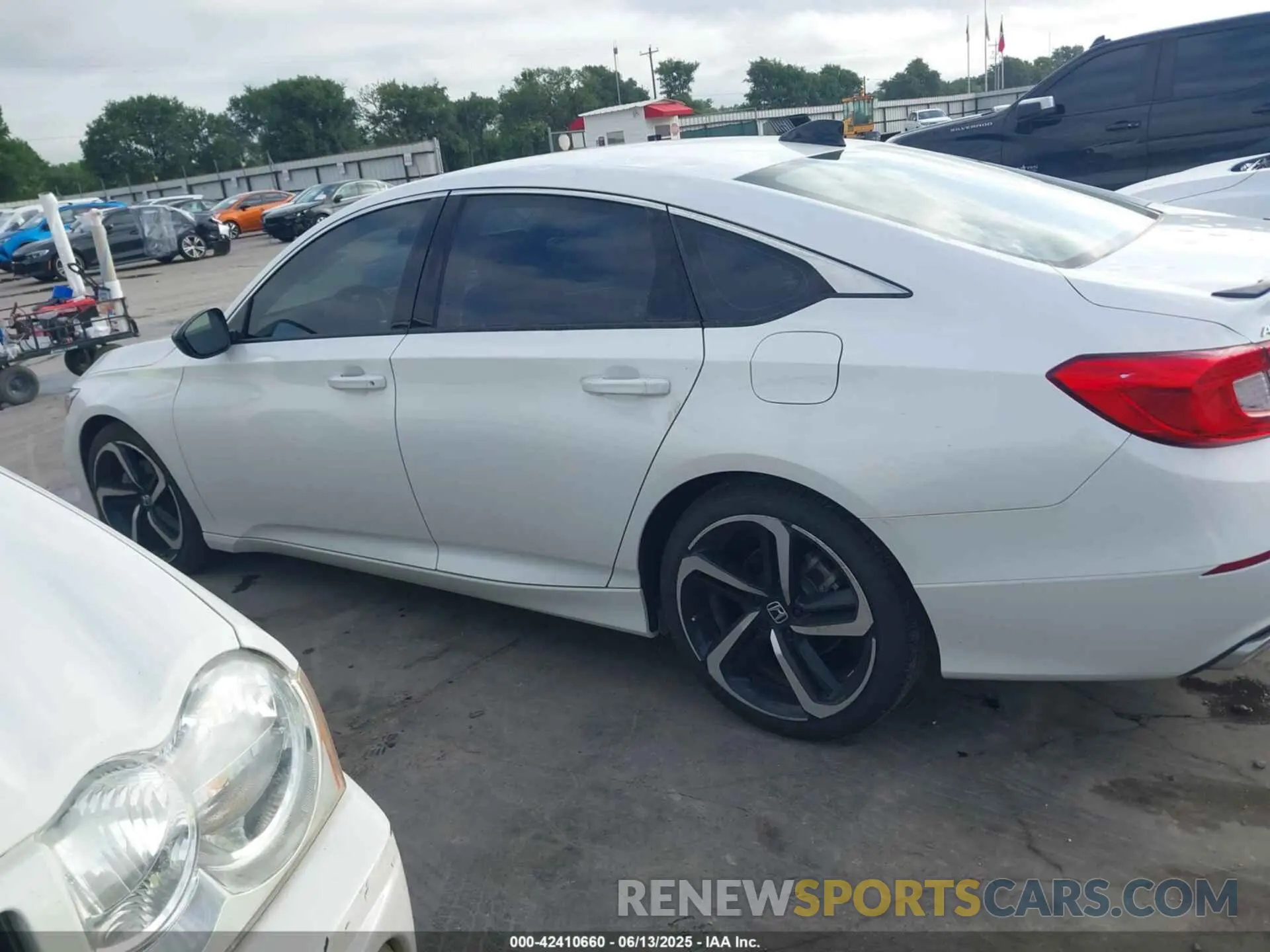 14 Photograph of a damaged car 1HGCV1F4XMA112403 HONDA ACCORD 2021