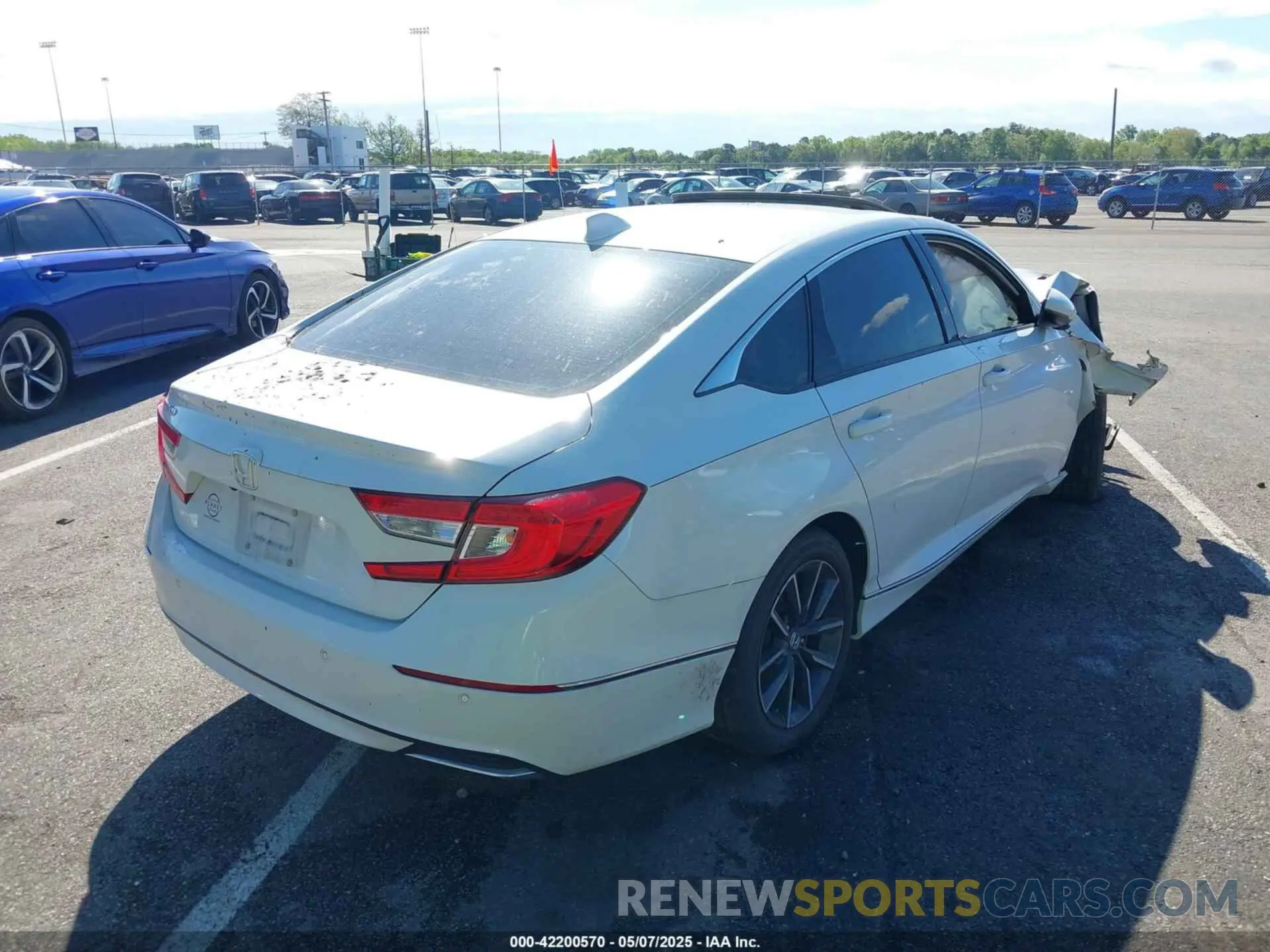 4 Фотография поврежденного автомобиля 1HGCV1F51MA072012 HONDA ACCORD 2021