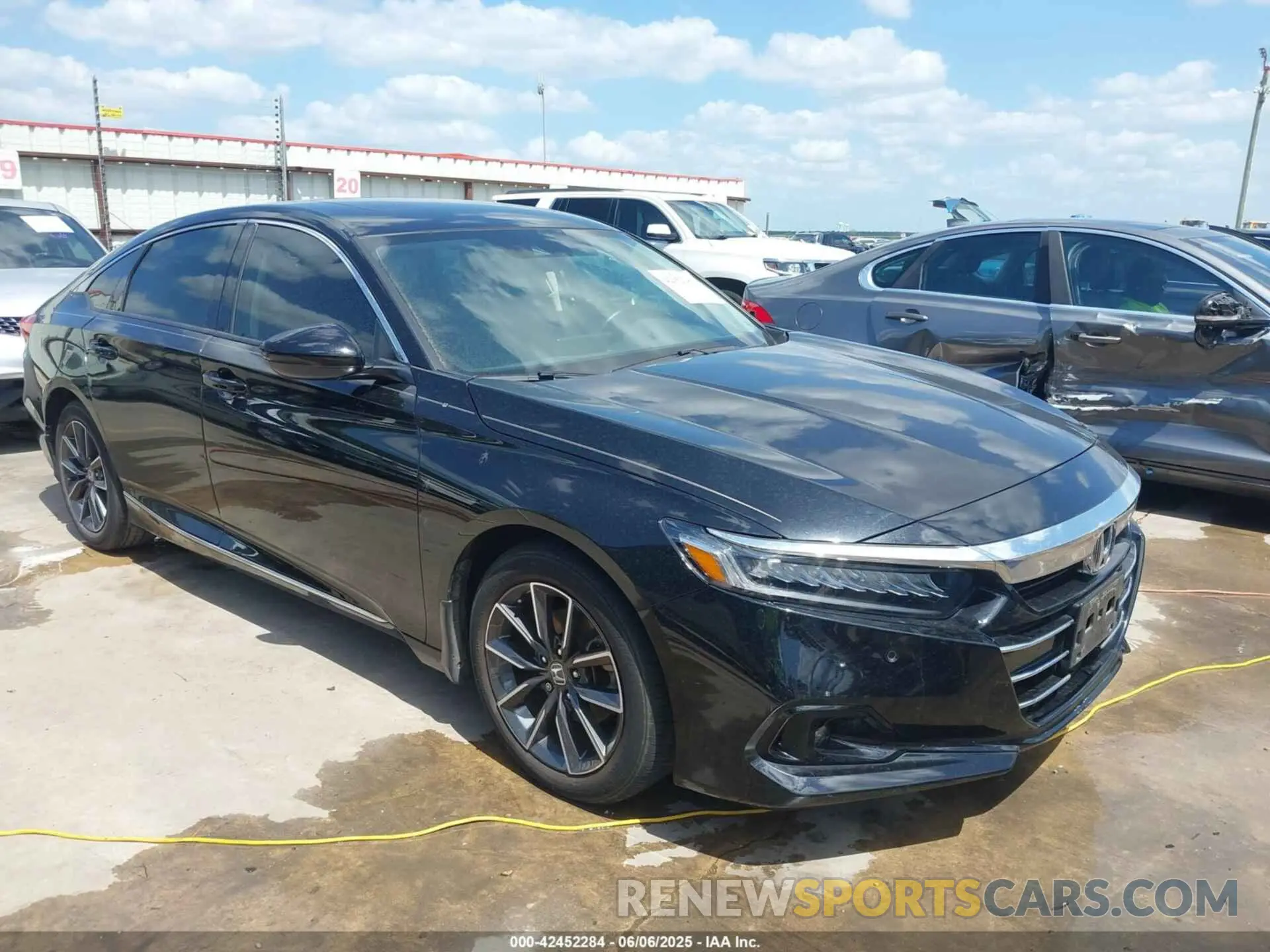 1 Фотография поврежденного автомобиля 1HGCV1F54MA002326 HONDA ACCORD 2021