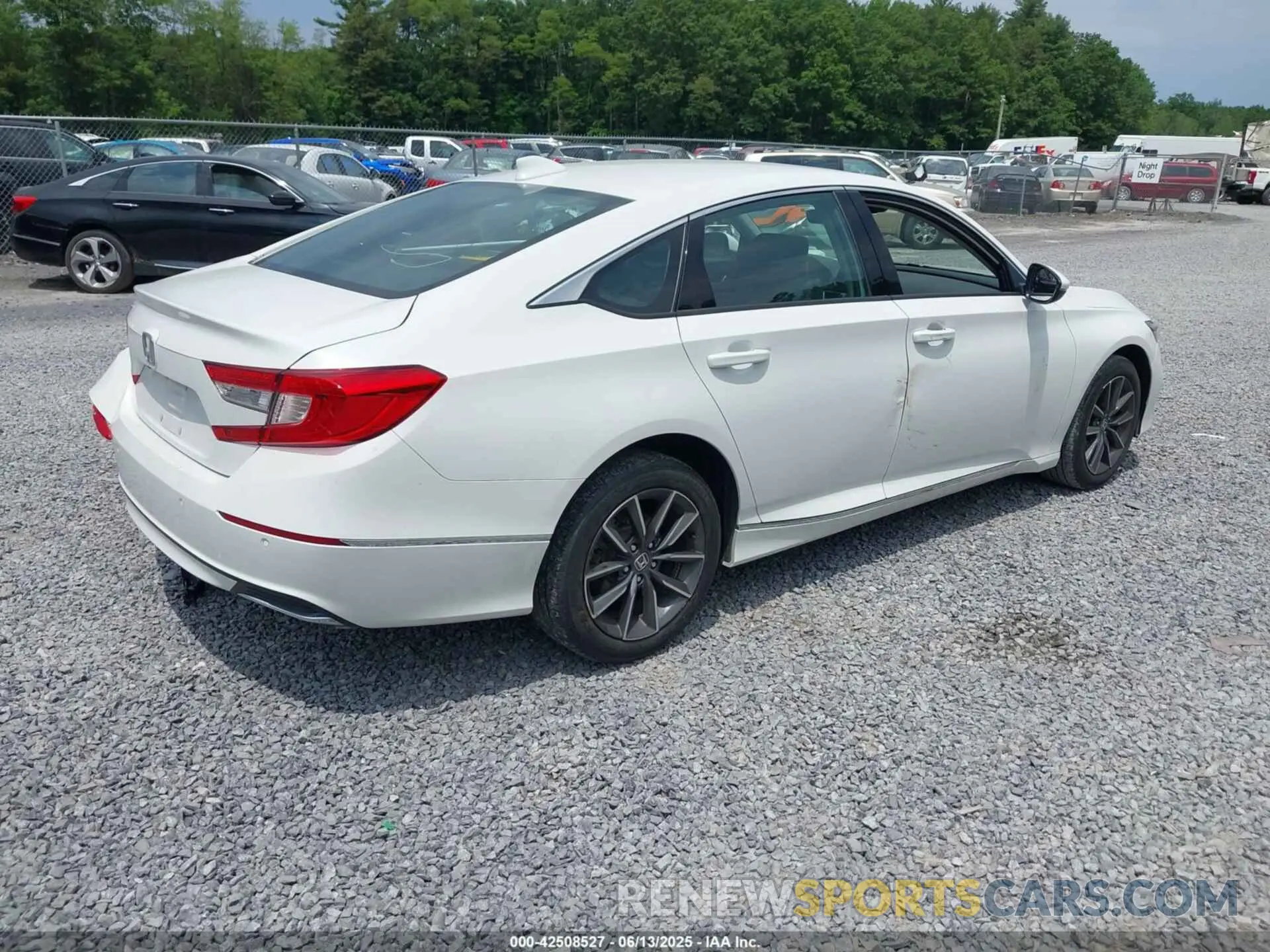 4 Photograph of a damaged car 1HGCV1F56MA007706 HONDA ACCORD 2021