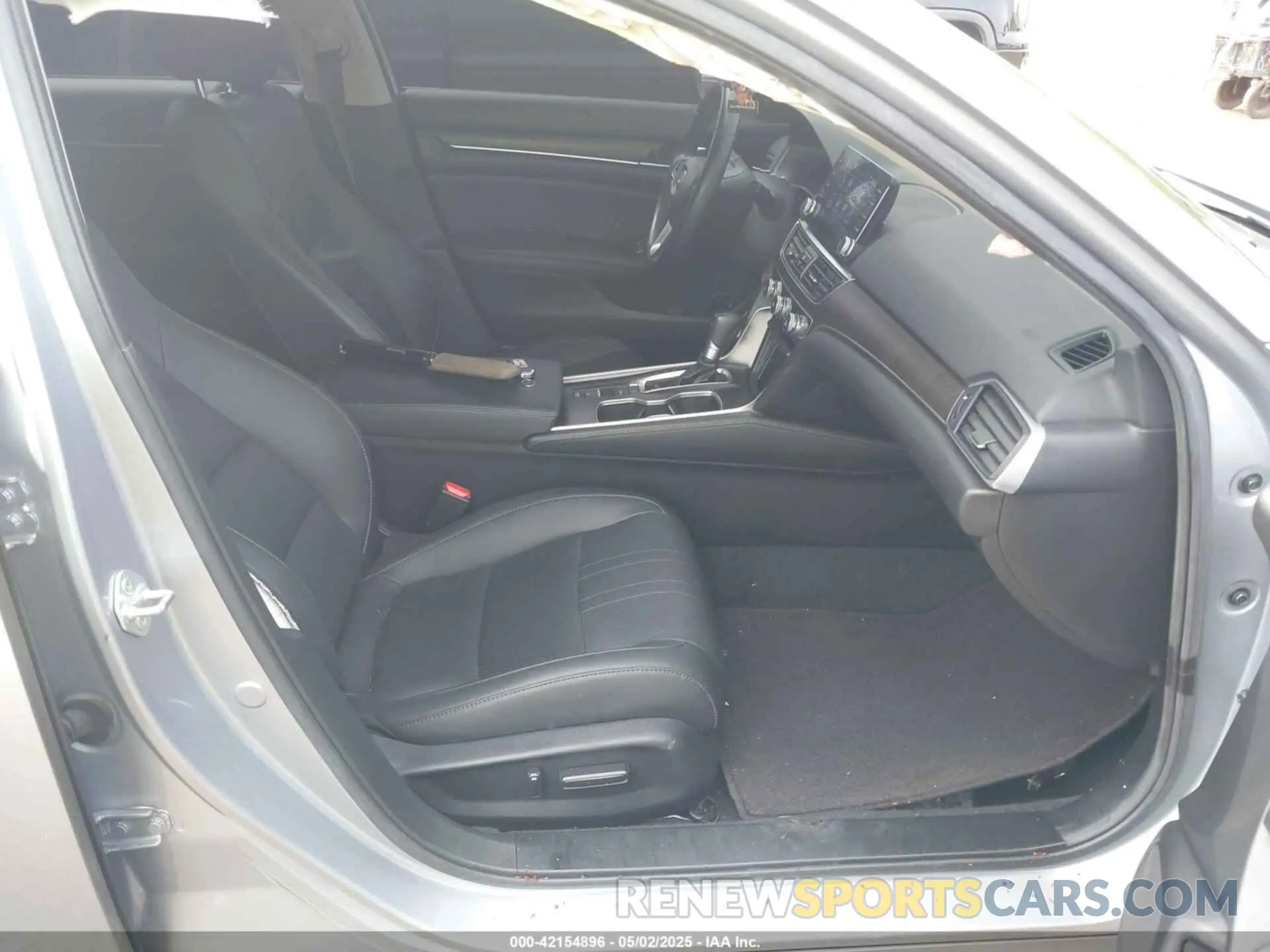 5 Photograph of a damaged car 1HGCV1F56MA065265 HONDA ACCORD 2021