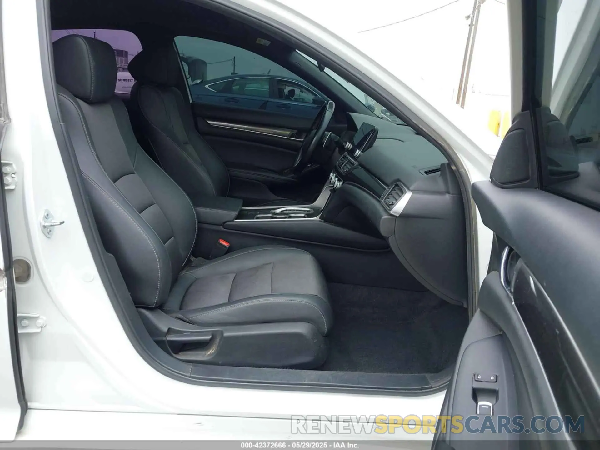 5 Photograph of a damaged car 1HGCV2F30MA007656 HONDA ACCORD 2021