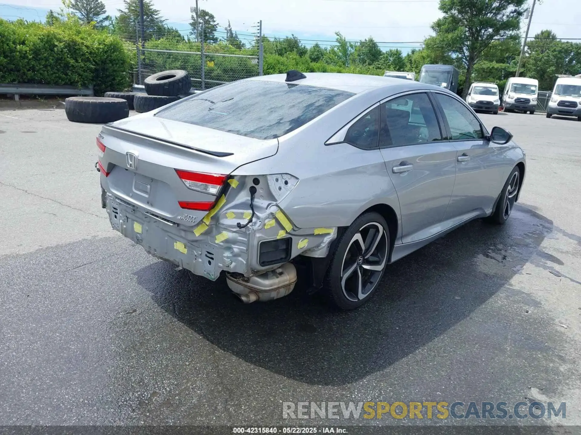 4 Photograph of a damaged car 1HGCV2F30MA025302 HONDA ACCORD 2021