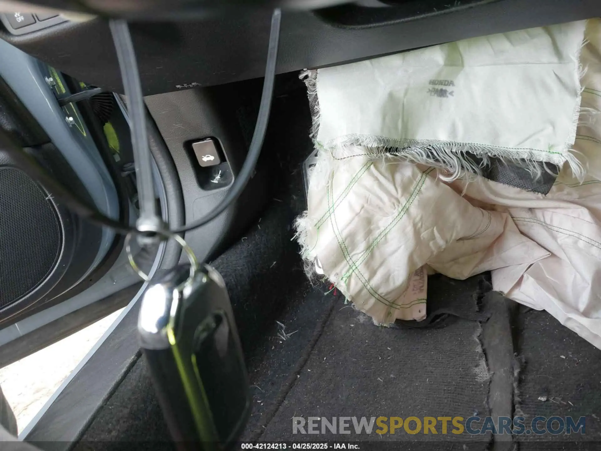 11 Photograph of a damaged car 1HGCV2F34MA018675 HONDA ACCORD 2021