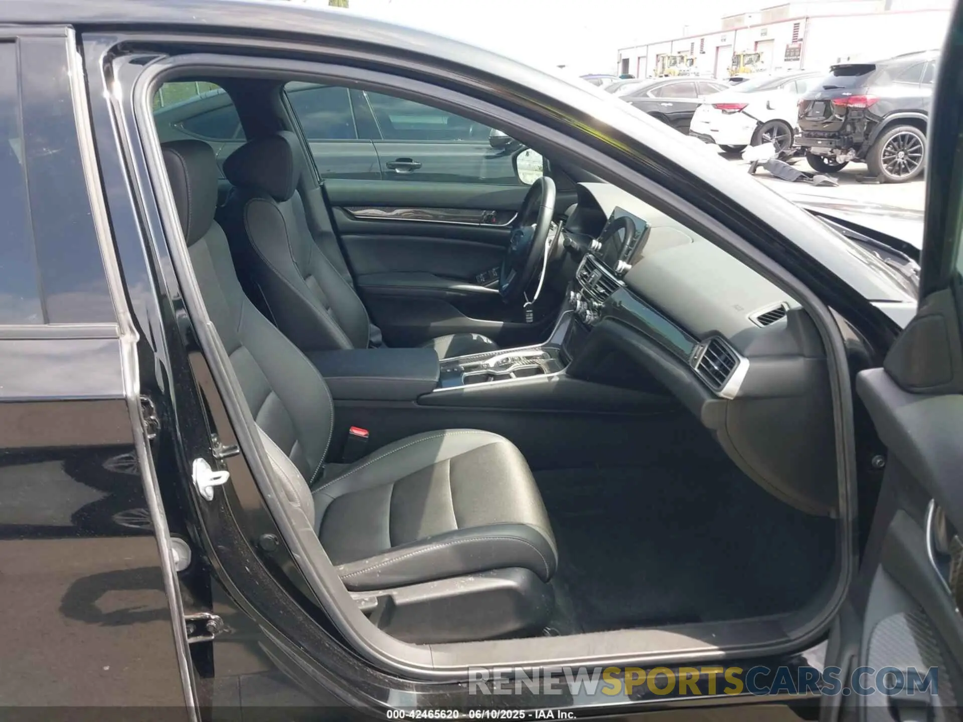 5 Photograph of a damaged car 1HGCV2F35MA025179 HONDA ACCORD 2021