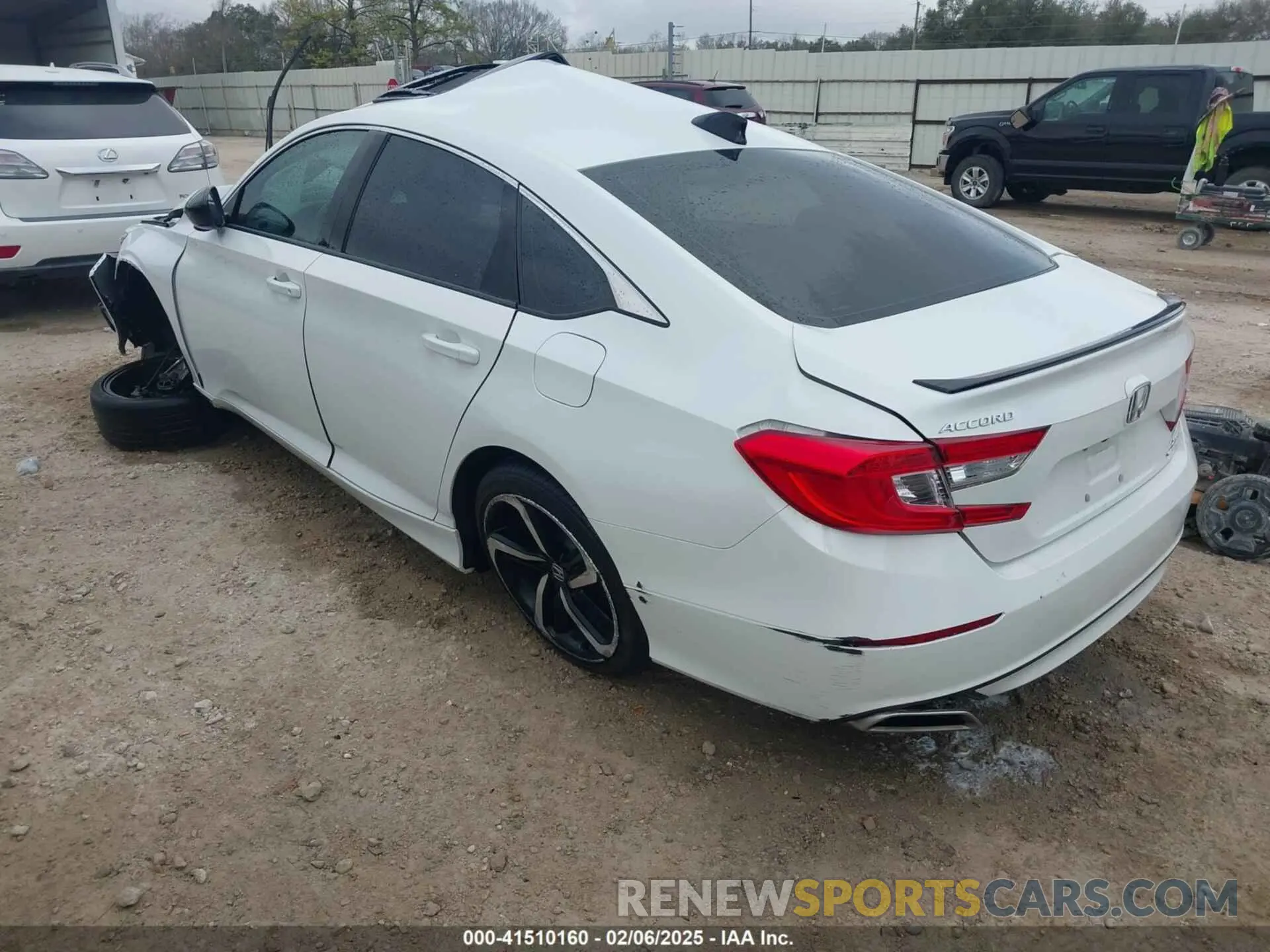 3 Photograph of a damaged car 1HGCV2F36MA008584 HONDA ACCORD 2021