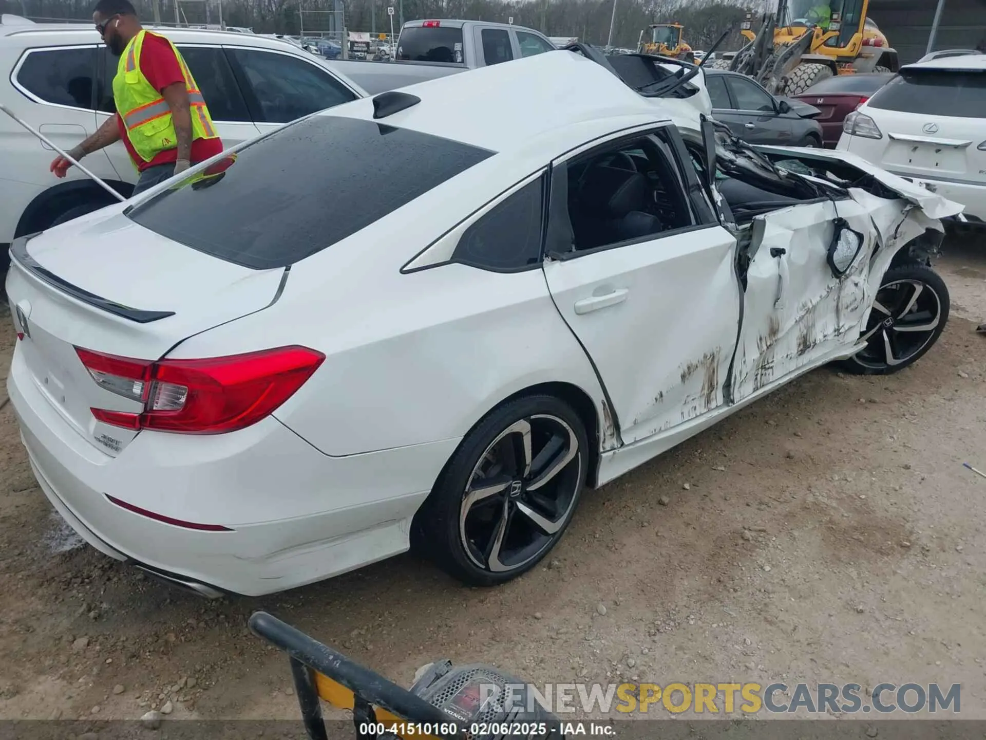 4 Photograph of a damaged car 1HGCV2F36MA008584 HONDA ACCORD 2021