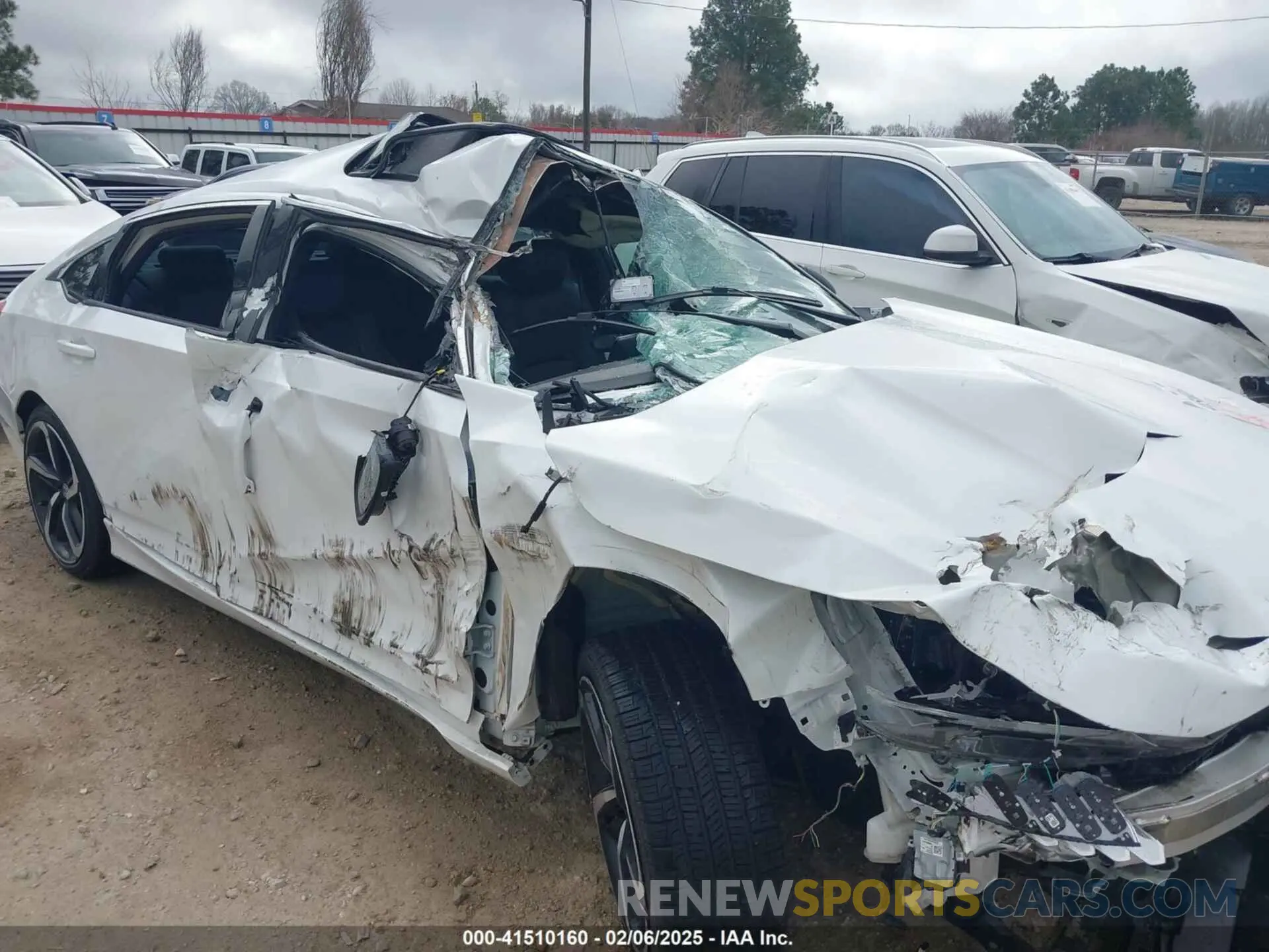 6 Photograph of a damaged car 1HGCV2F36MA008584 HONDA ACCORD 2021