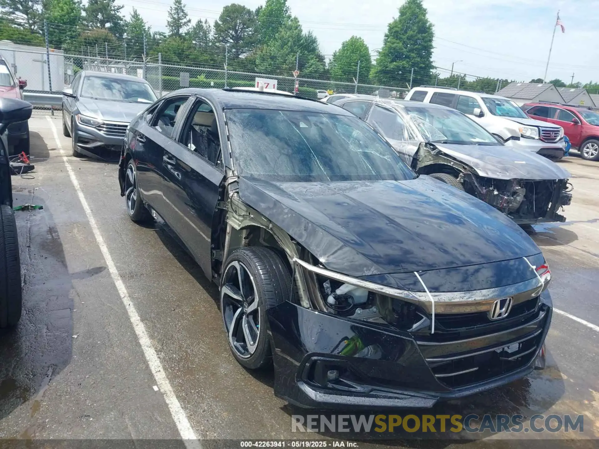 1 Photograph of a damaged car 1HGCV2F37MA023305 HONDA ACCORD 2021