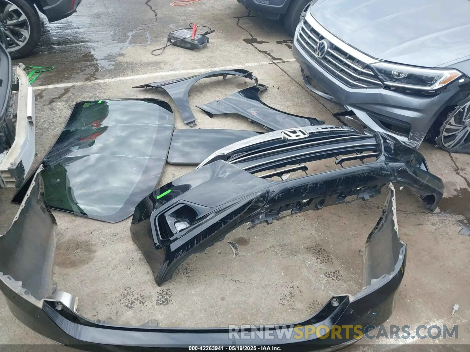 12 Photograph of a damaged car 1HGCV2F37MA023305 HONDA ACCORD 2021