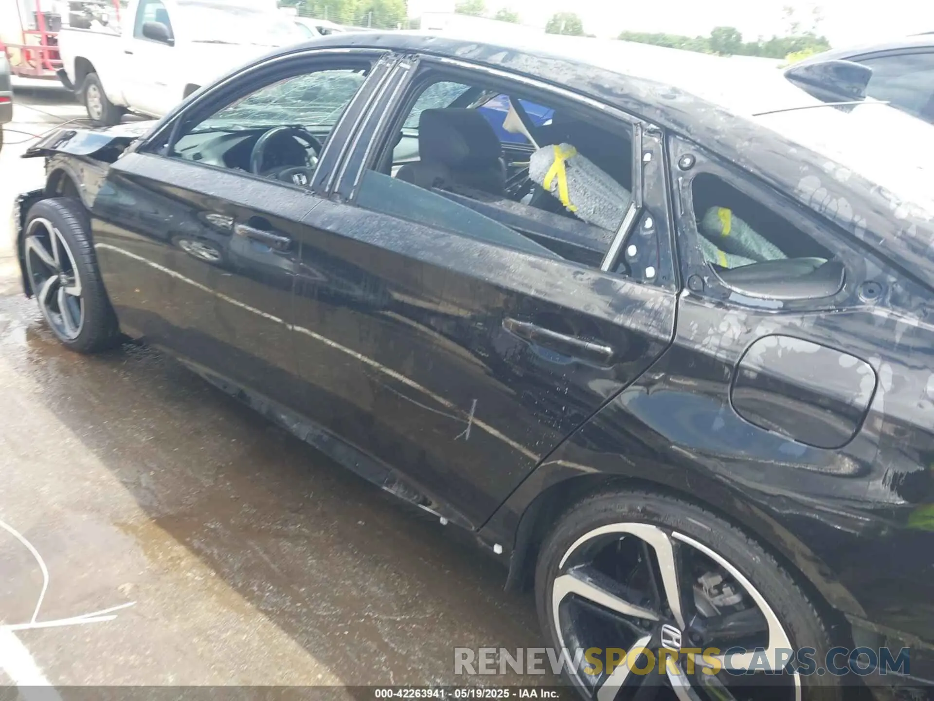 15 Photograph of a damaged car 1HGCV2F37MA023305 HONDA ACCORD 2021