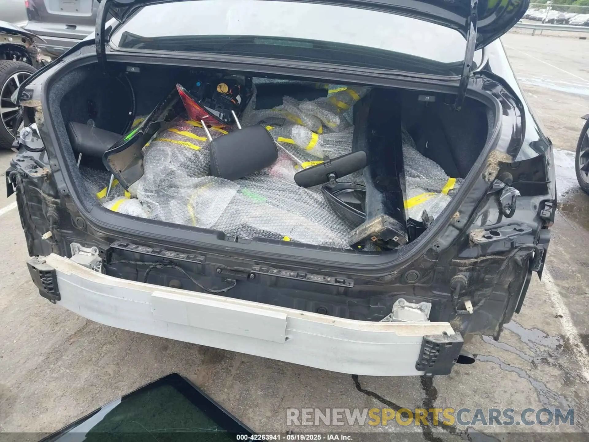 21 Photograph of a damaged car 1HGCV2F37MA023305 HONDA ACCORD 2021