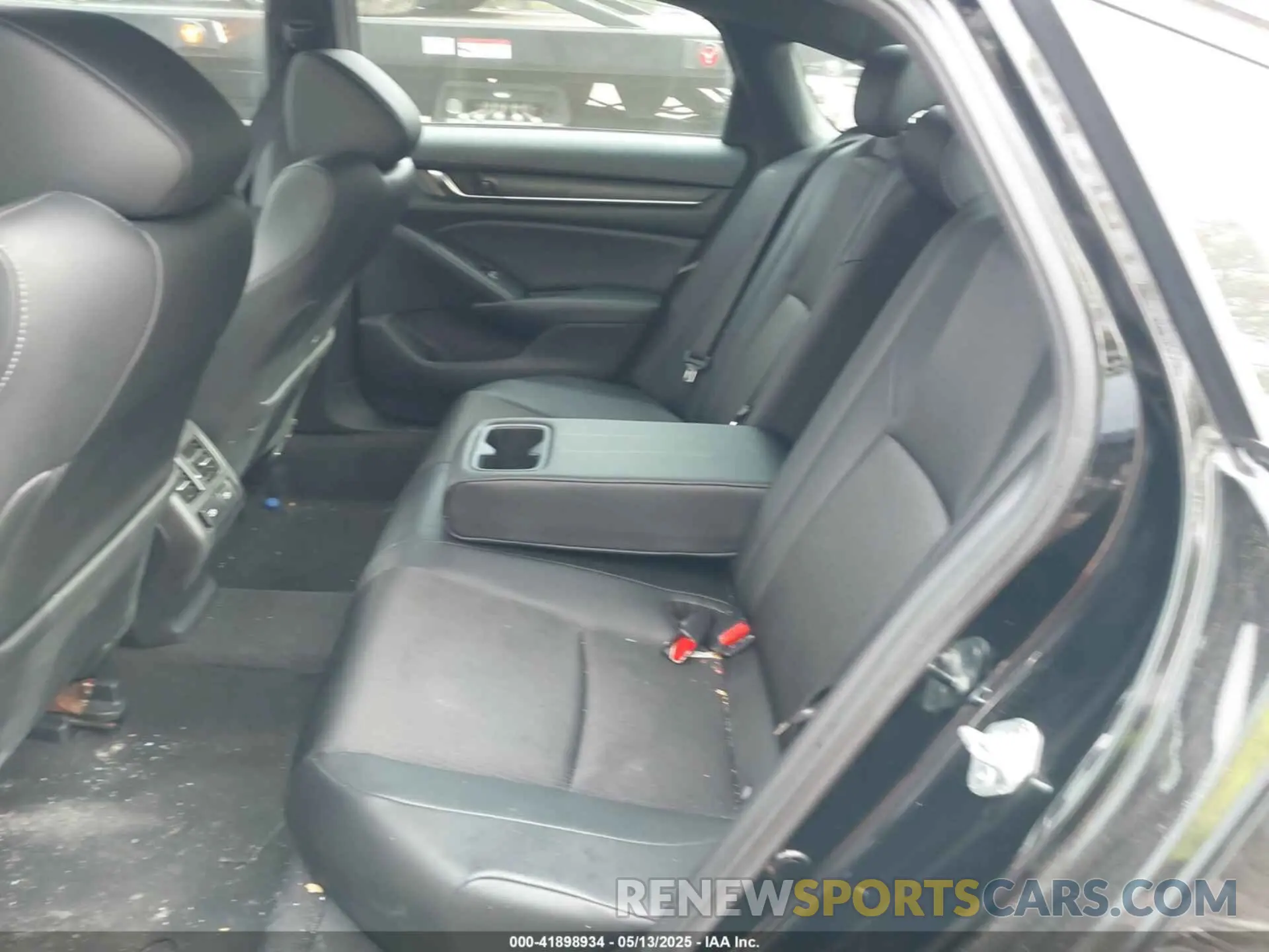 8 Photograph of a damaged car 1HGCV2F38MA018937 HONDA ACCORD 2021