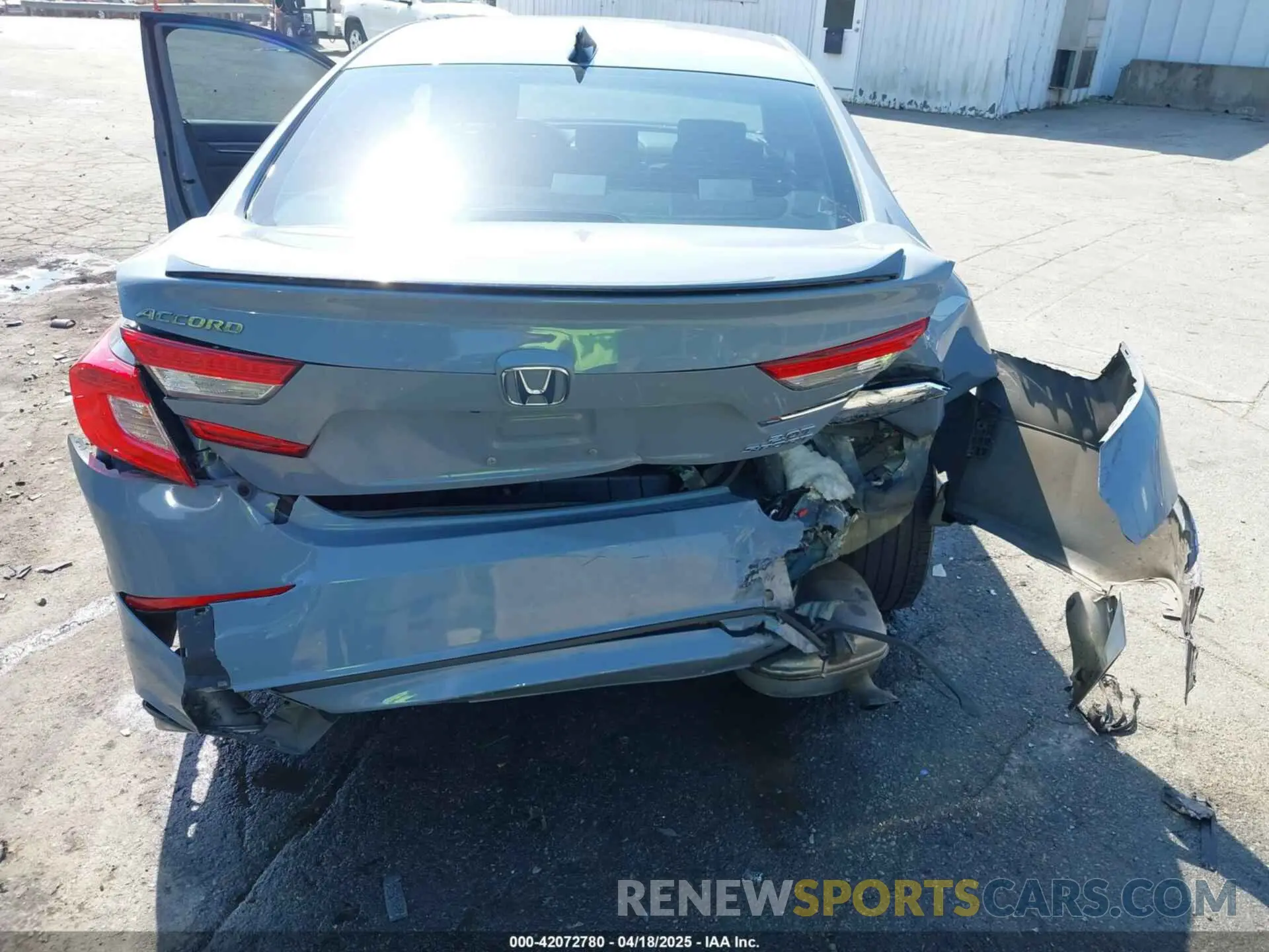 6 Photograph of a damaged car 1HGCV2F38MA024477 HONDA ACCORD 2021