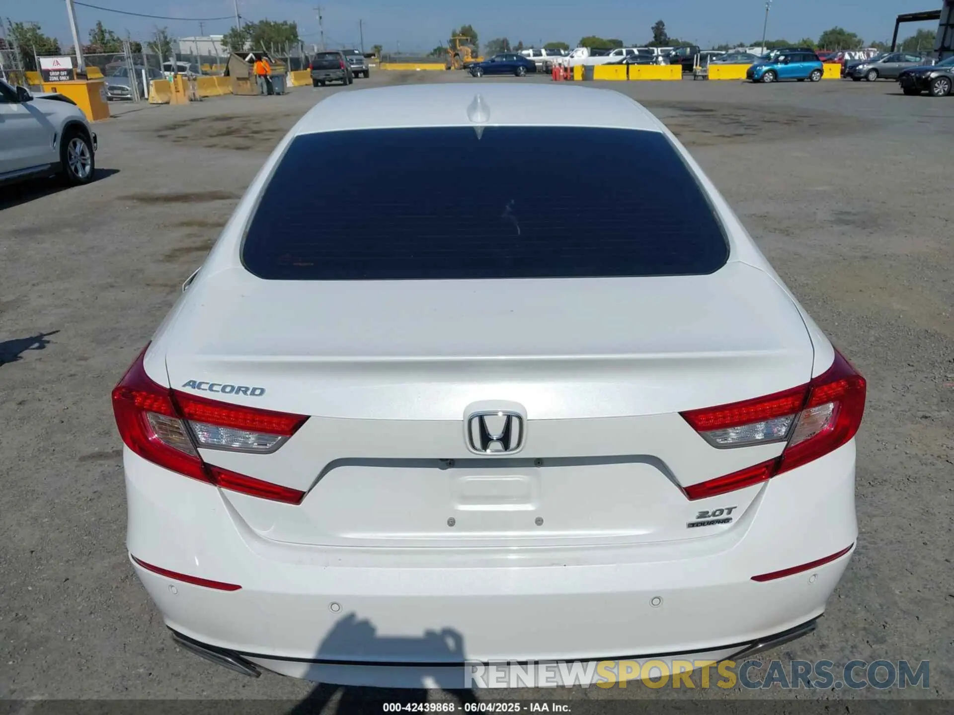 16 Photograph of a damaged car 1HGCV2F98MA021468 HONDA ACCORD 2021