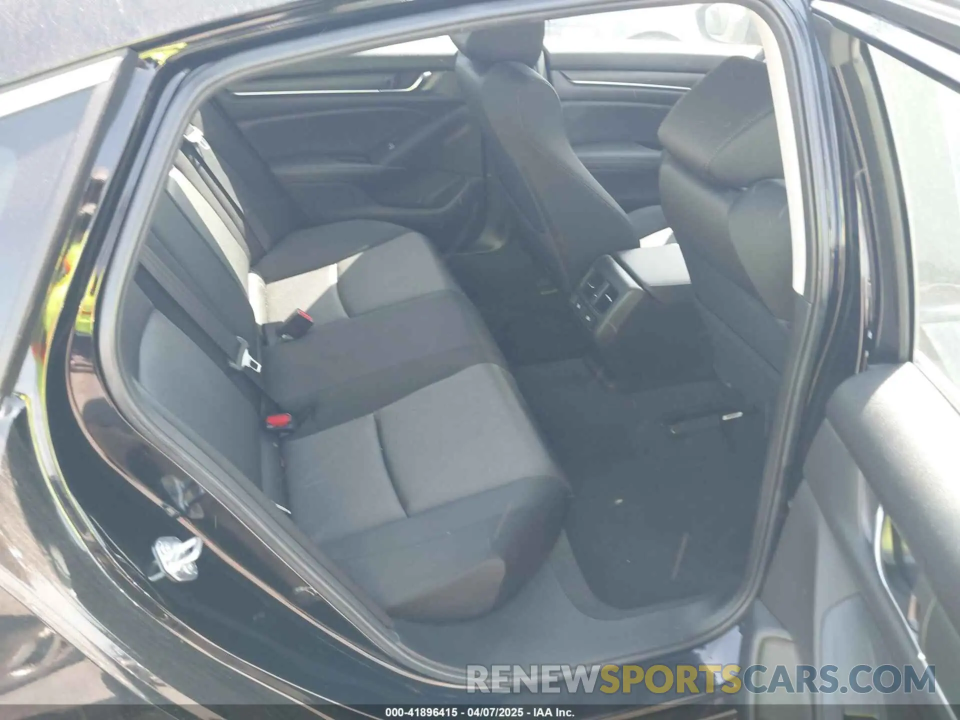 8 Фотография поврежденного автомобиля 1HGCV3F4XMA004357 HONDA ACCORD 2021