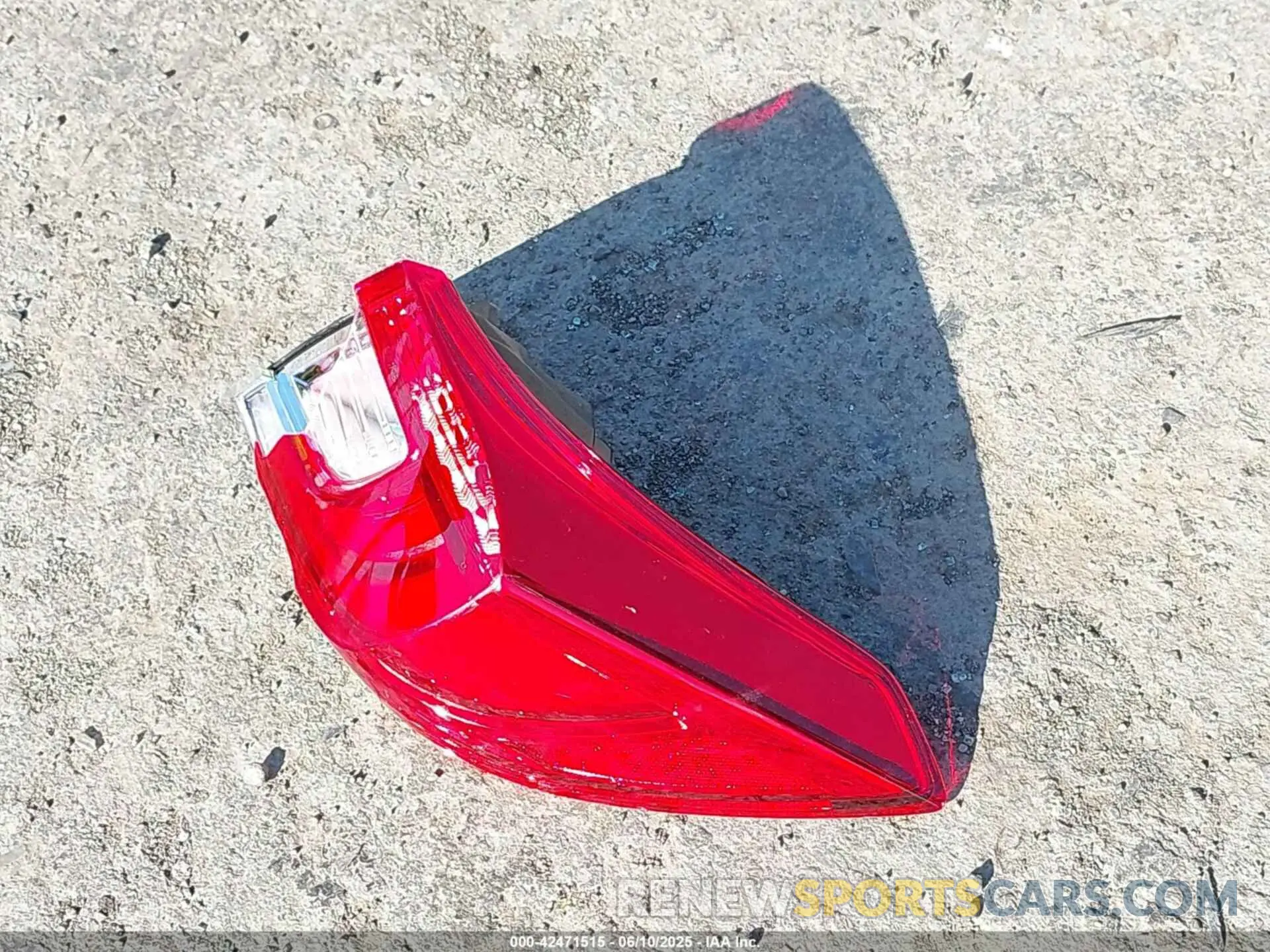 12 Photograph of a damaged car 1HGCV3F92MA005613 HONDA ACCORD 2021