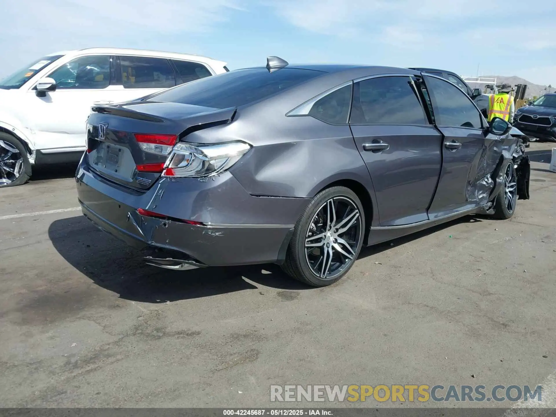 4 Фотография поврежденного автомобиля 1HGCV3F98MA010248 HONDA ACCORD 2021