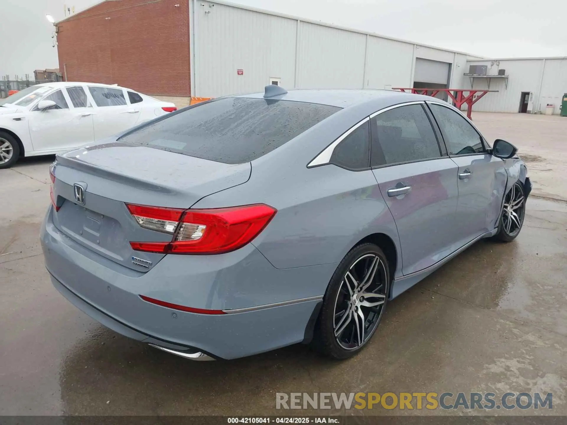 4 Фотография поврежденного автомобиля 1HGCV3F98MA013781 HONDA ACCORD 2021