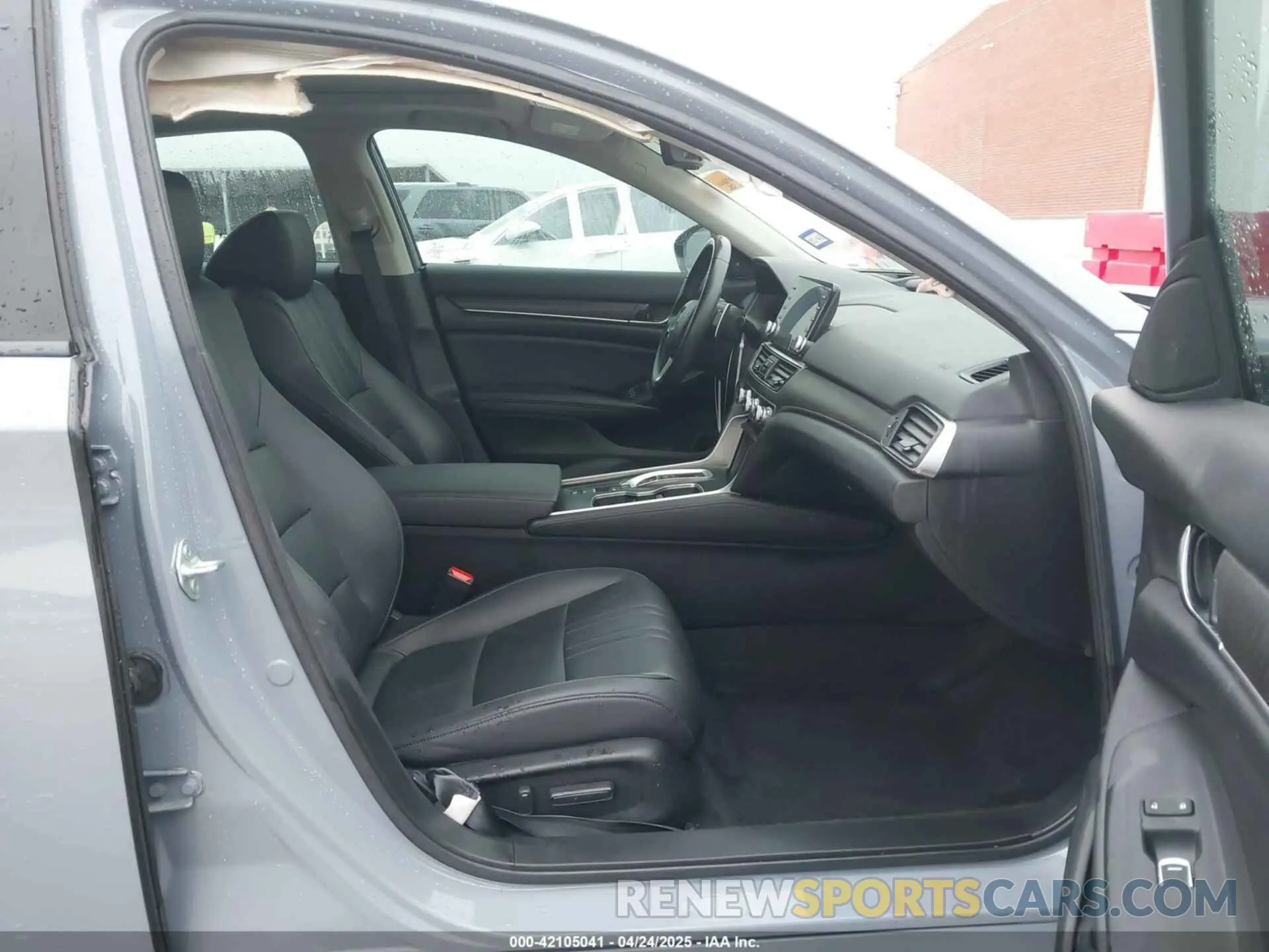 5 Фотография поврежденного автомобиля 1HGCV3F98MA013781 HONDA ACCORD 2021