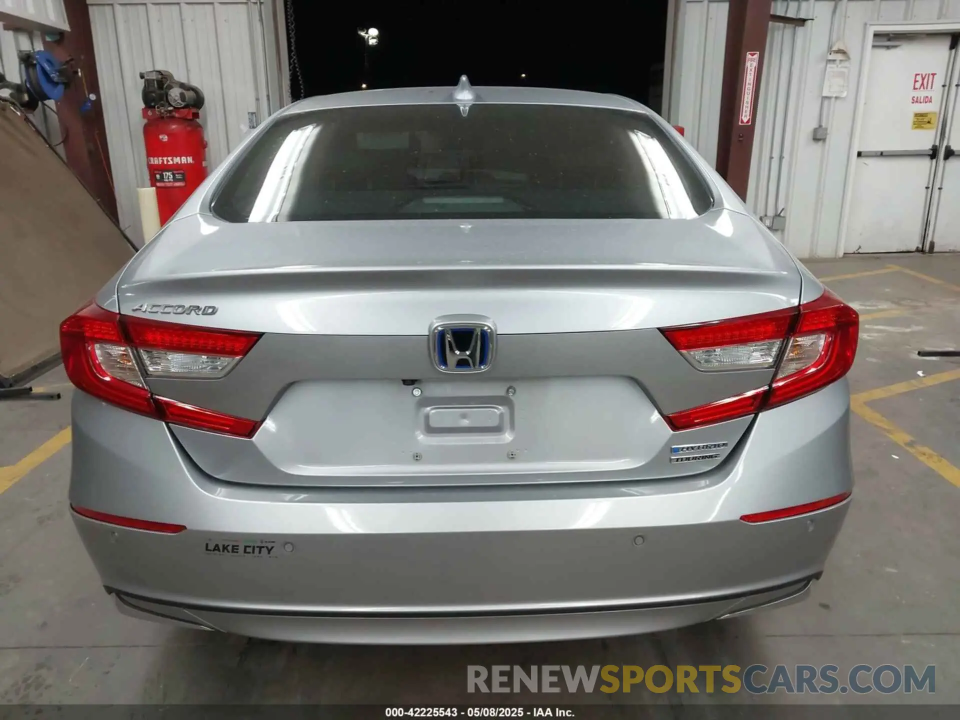 16 Photograph of a damaged car 1HGCV3F99MA018844 HONDA ACCORD 2021