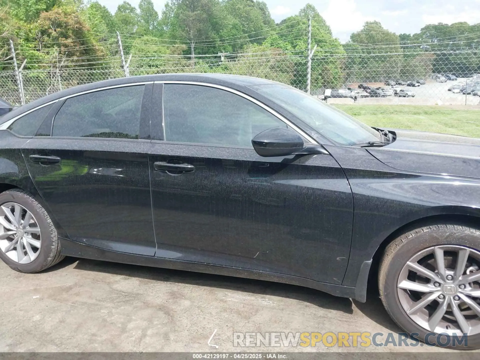 12 Photograph of a damaged car 1HGCV1F11NA069237 HONDA ACCORD 2022