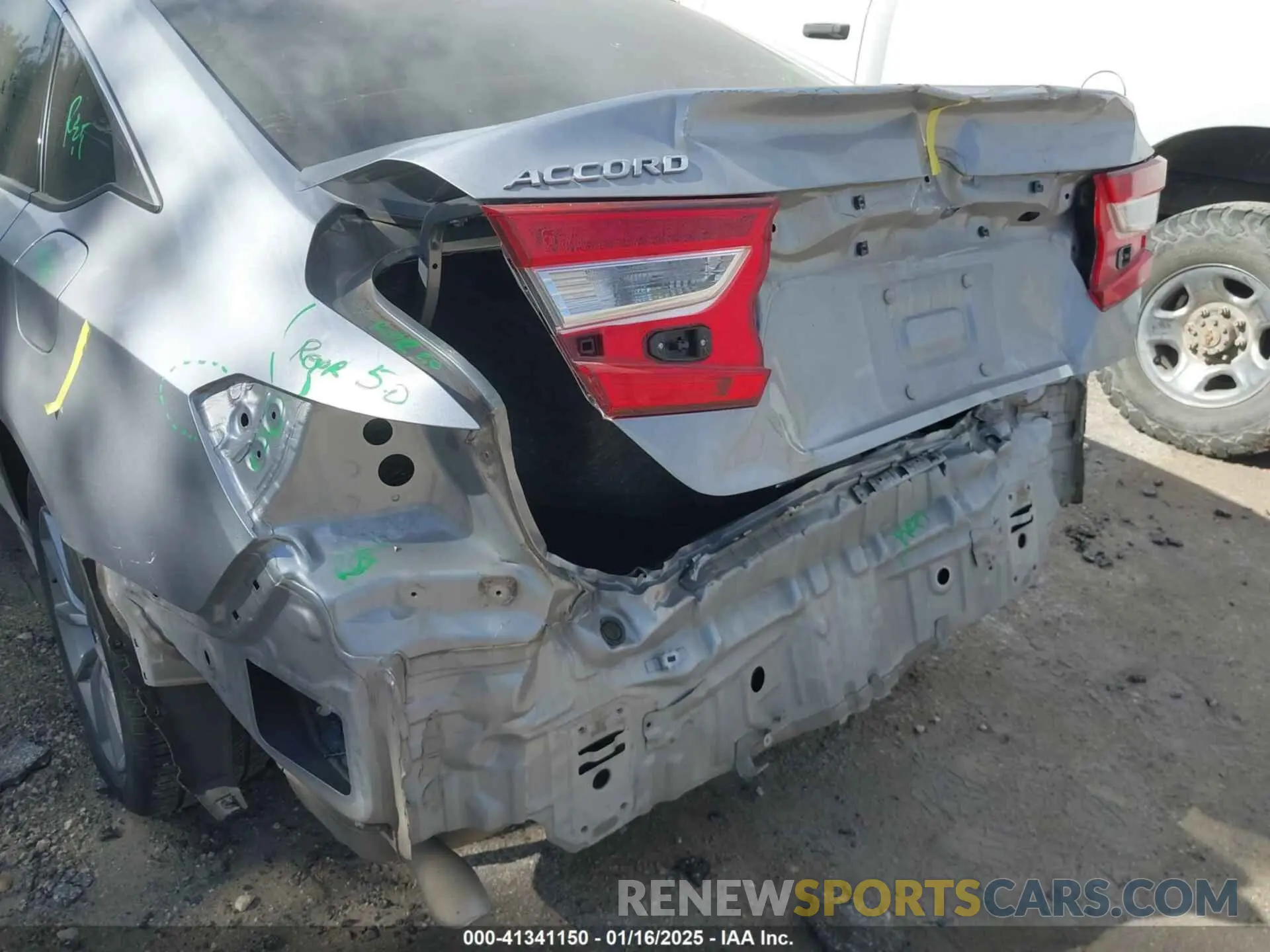 6 Photograph of a damaged car 1HGCV1F17NA012928 HONDA ACCORD 2022