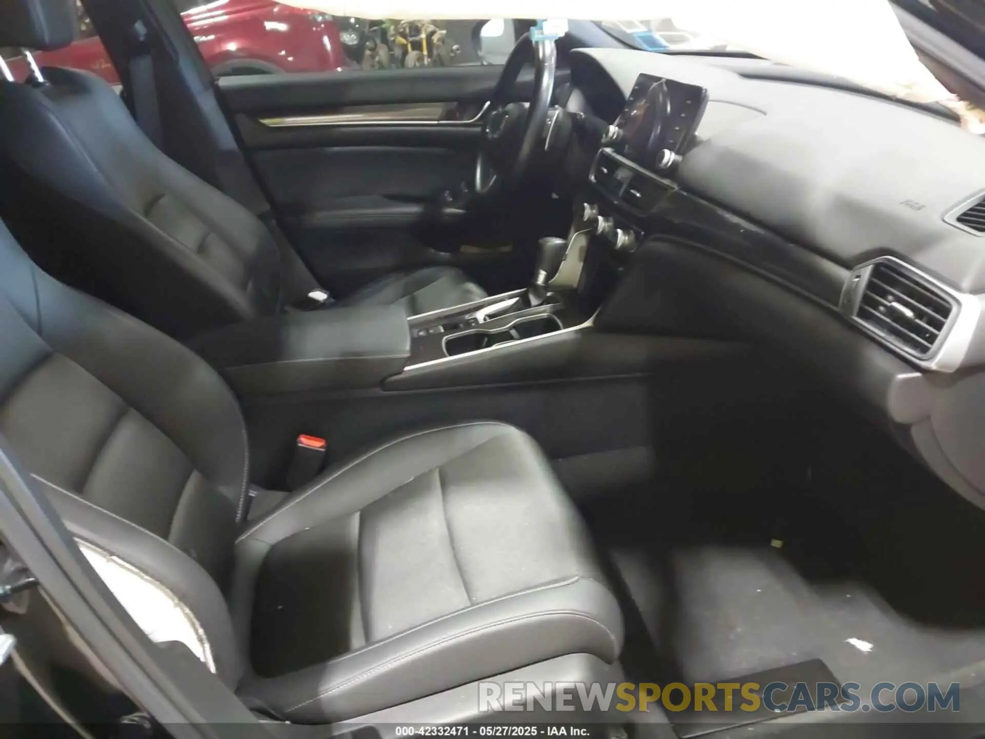5 Photograph of a damaged car 1HGCV1F30NA114282 HONDA ACCORD 2022
