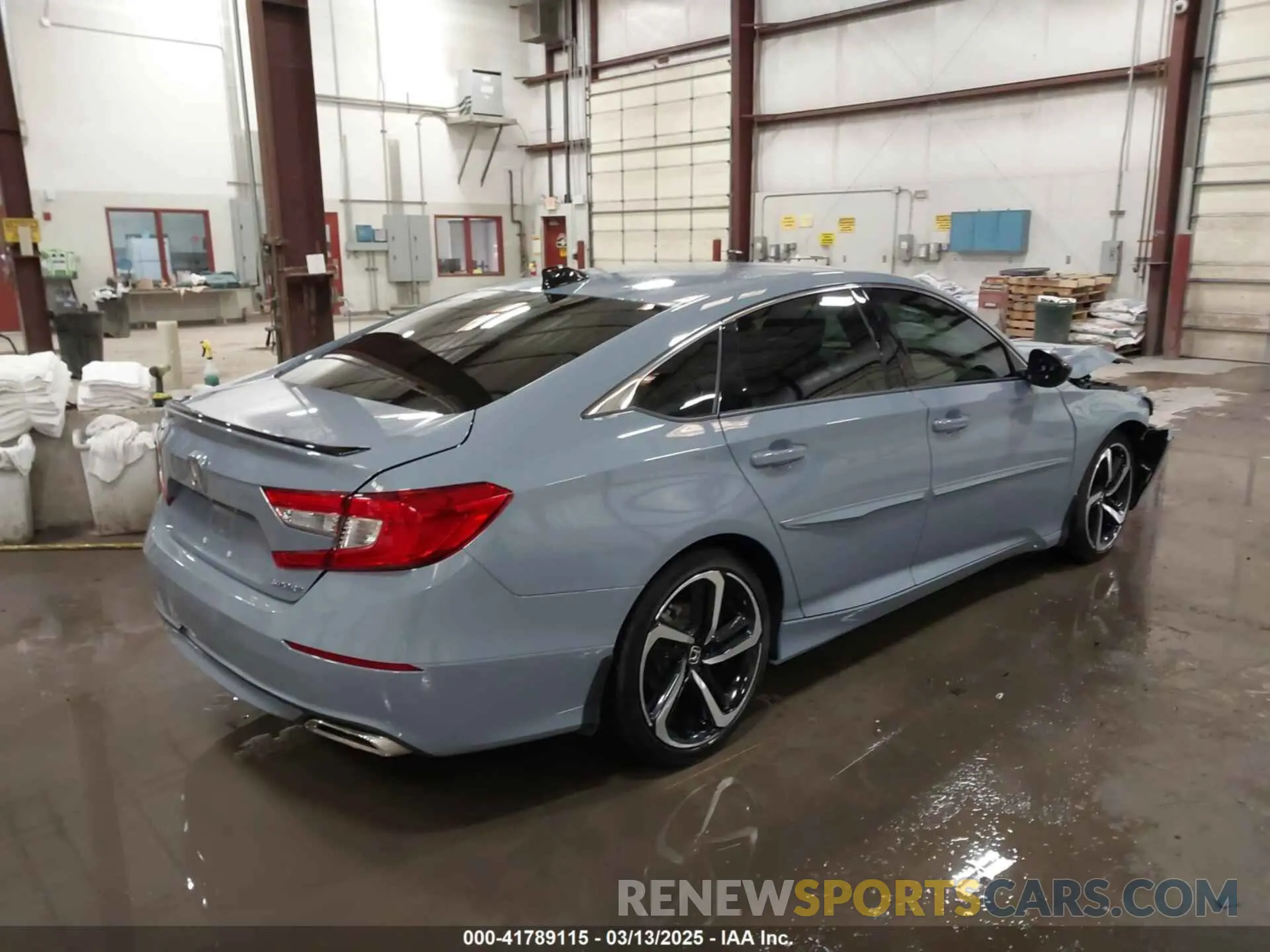 4 Фотография поврежденного автомобиля 1HGCV1F30NA117795 HONDA ACCORD 2022