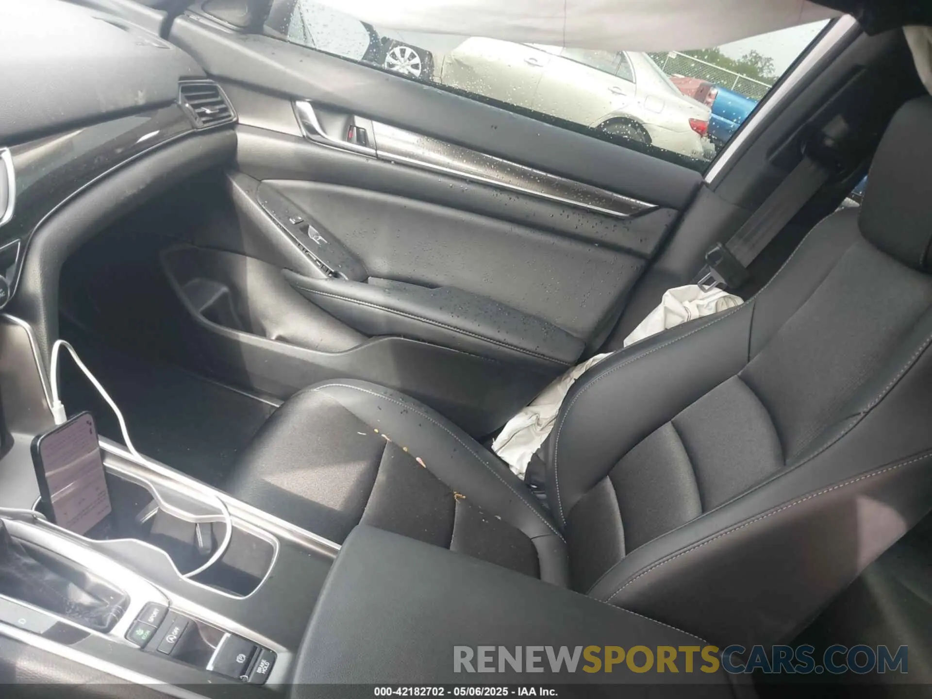5 Photograph of a damaged car 1HGCV1F31NA046378 HONDA ACCORD 2022