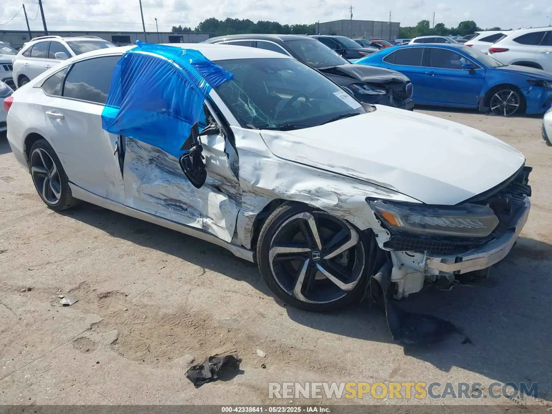 1 Photograph of a damaged car 1HGCV1F31NA086170 HONDA ACCORD 2022