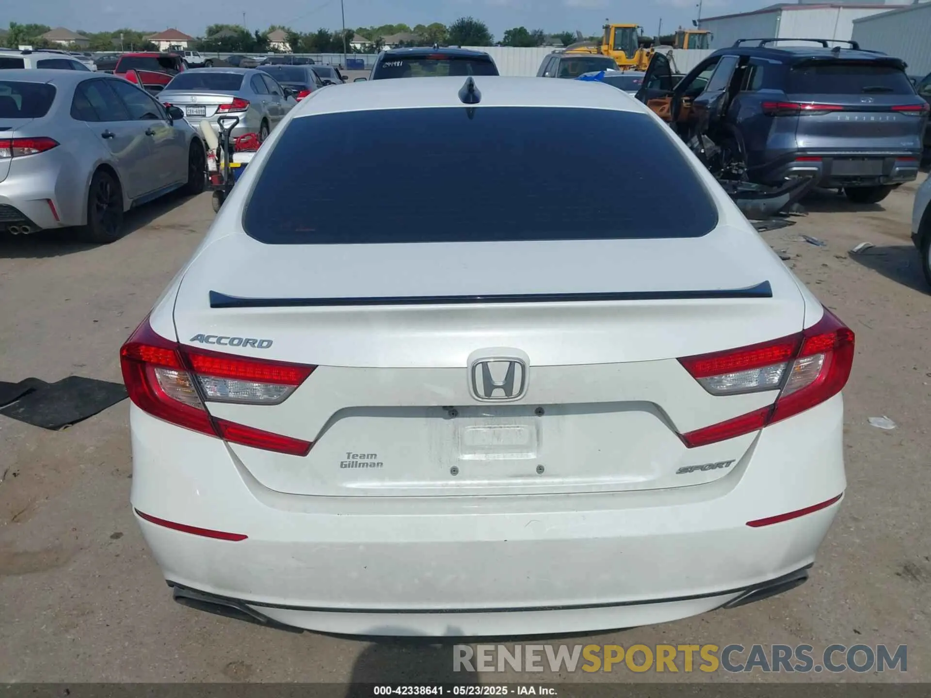 16 Photograph of a damaged car 1HGCV1F31NA086170 HONDA ACCORD 2022