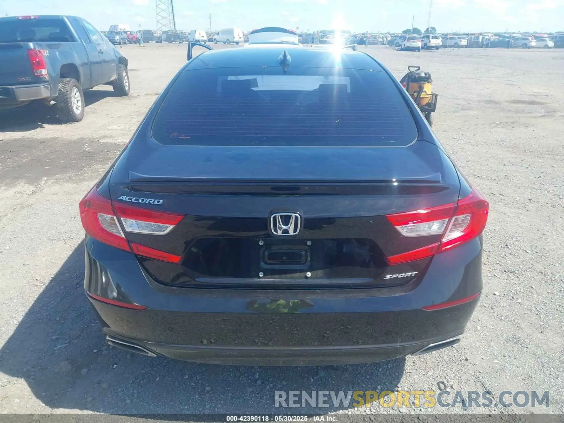 16 Photograph of a damaged car 1HGCV1F31NA086718 HONDA ACCORD 2022