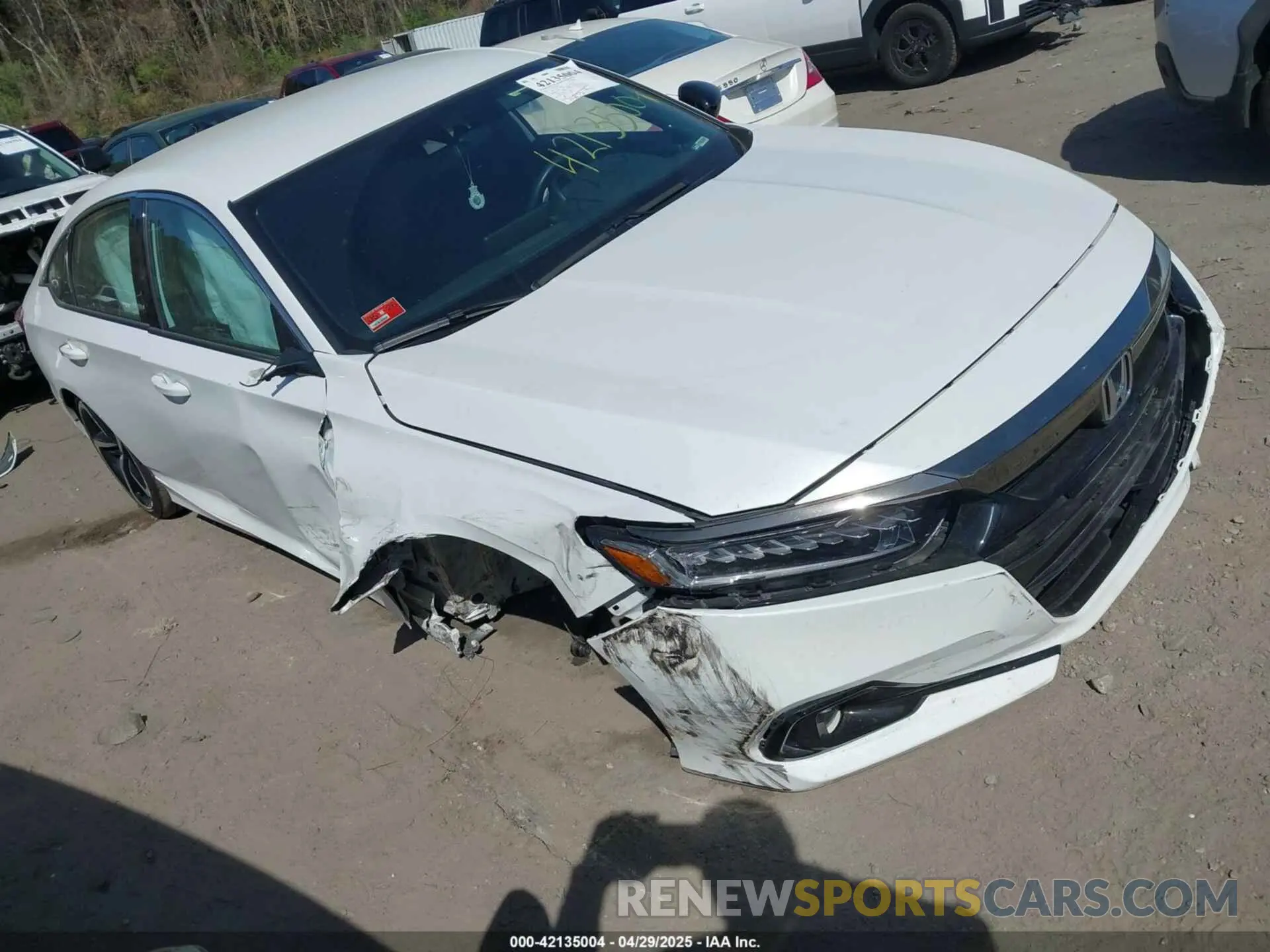 1 Фотография поврежденного автомобиля 1HGCV1F31NA124058 HONDA ACCORD 2022