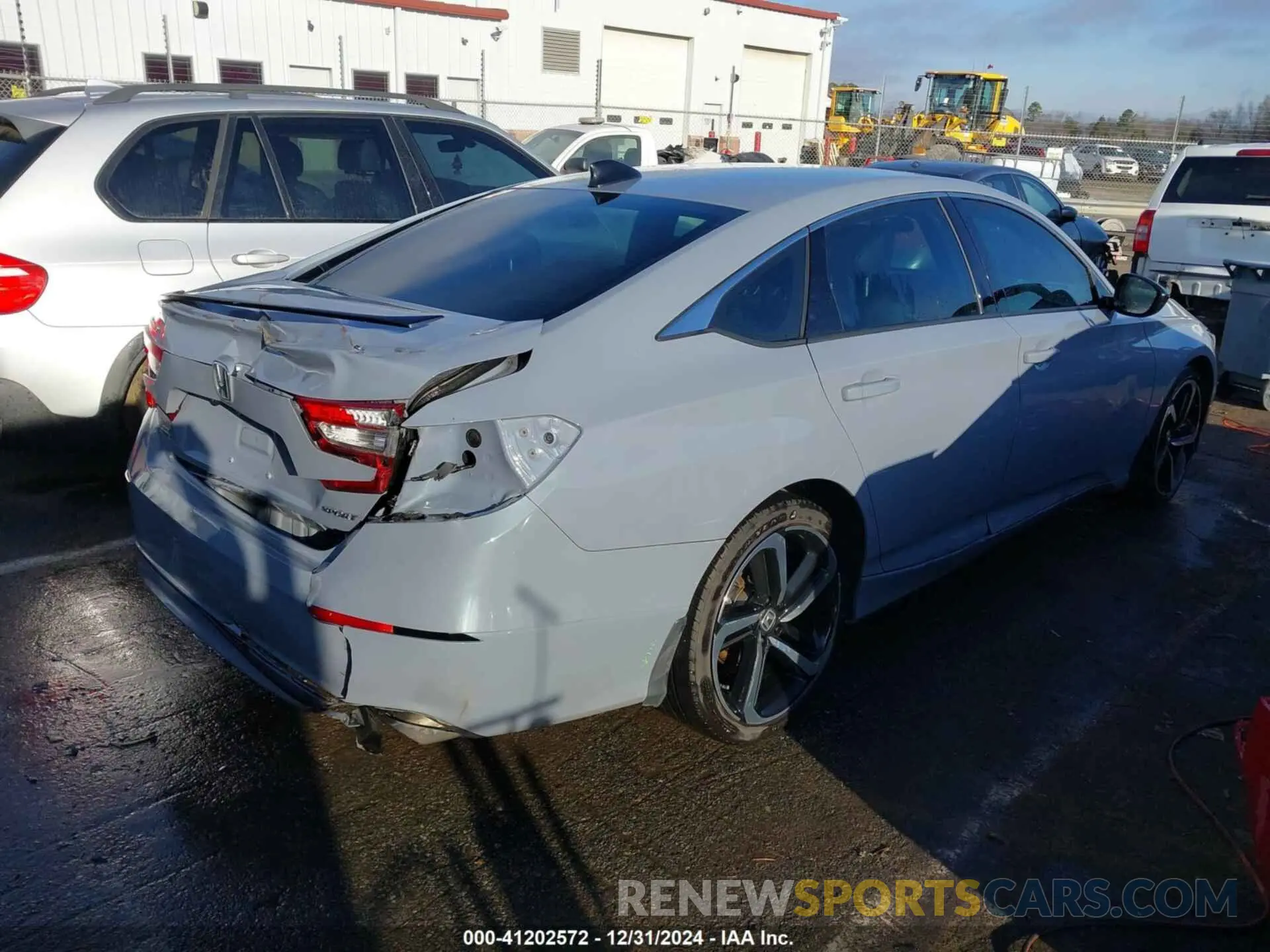 4 Фотография поврежденного автомобиля 1HGCV1F32NA108841 HONDA ACCORD 2022