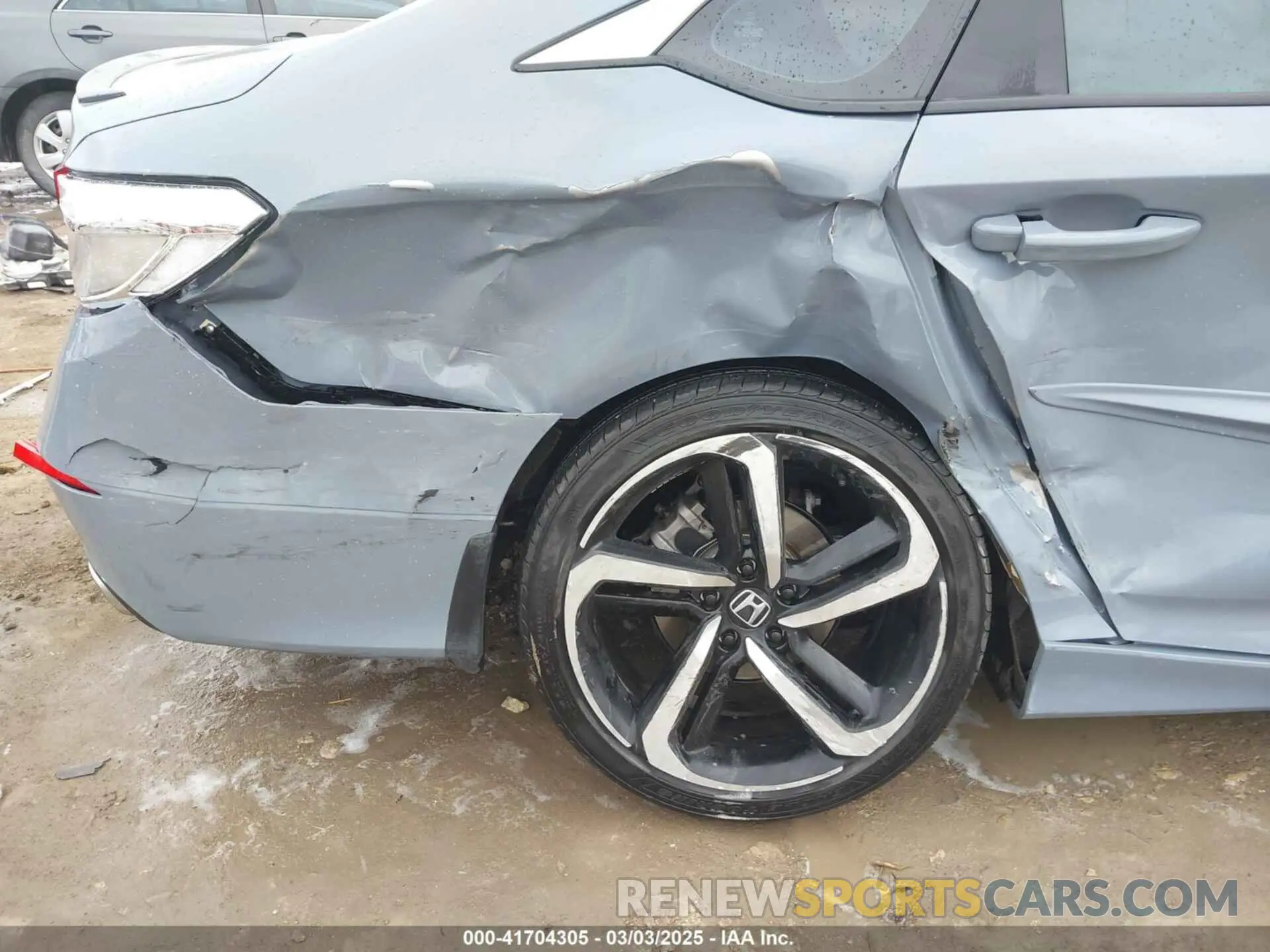 6 Photograph of a damaged car 1HGCV1F32NA109021 HONDA ACCORD 2022