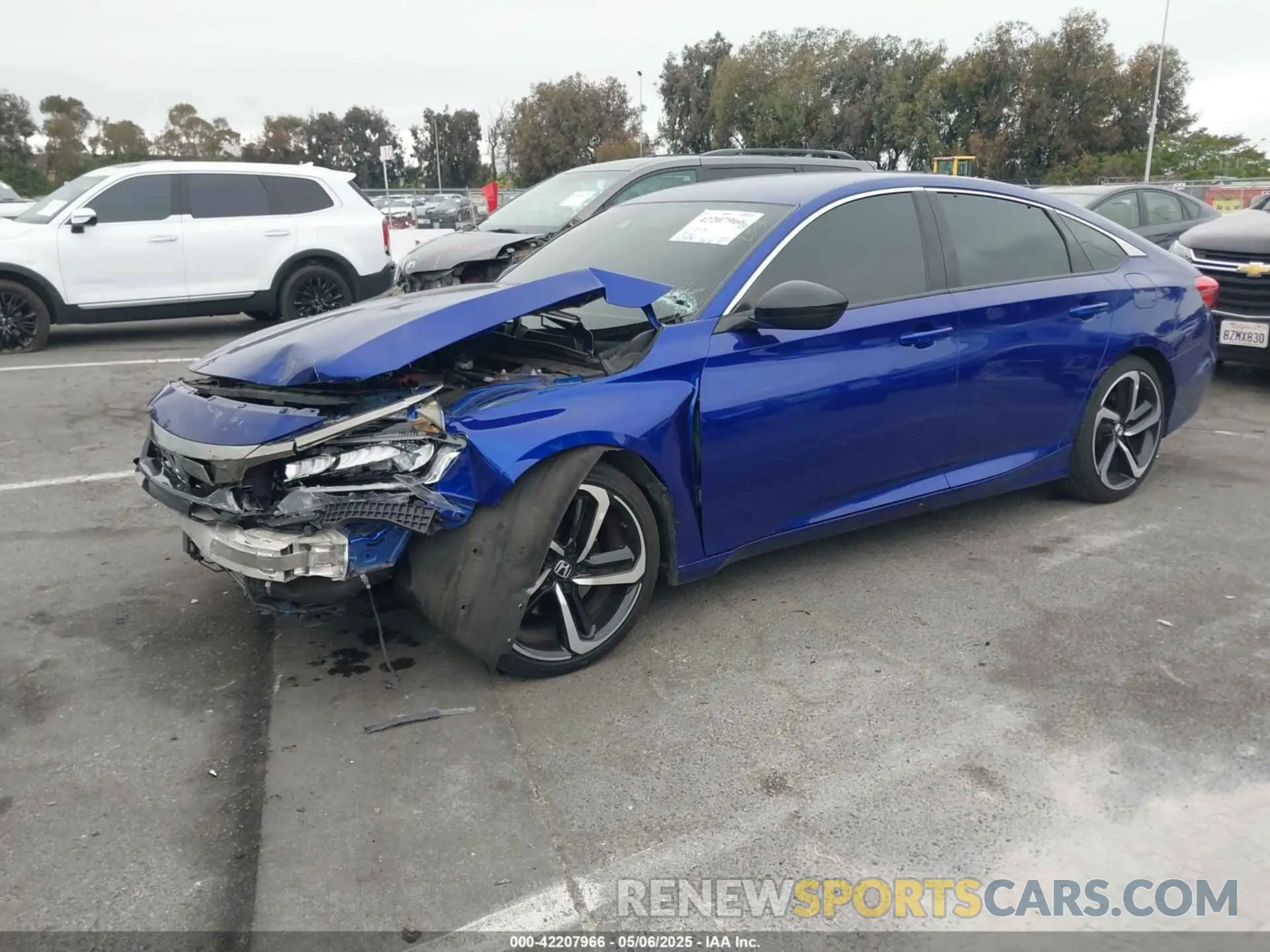2 Photograph of a damaged car 1HGCV1F33NA005301 HONDA ACCORD 2022