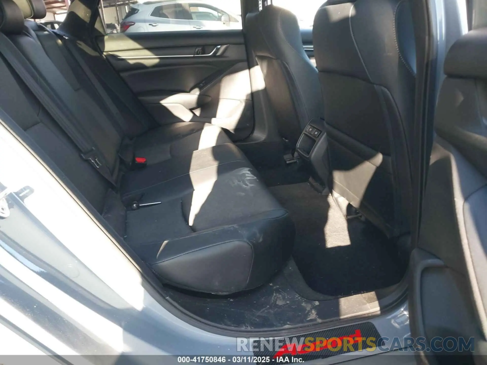 8 Photograph of a damaged car 1HGCV1F33NA005850 HONDA ACCORD 2022