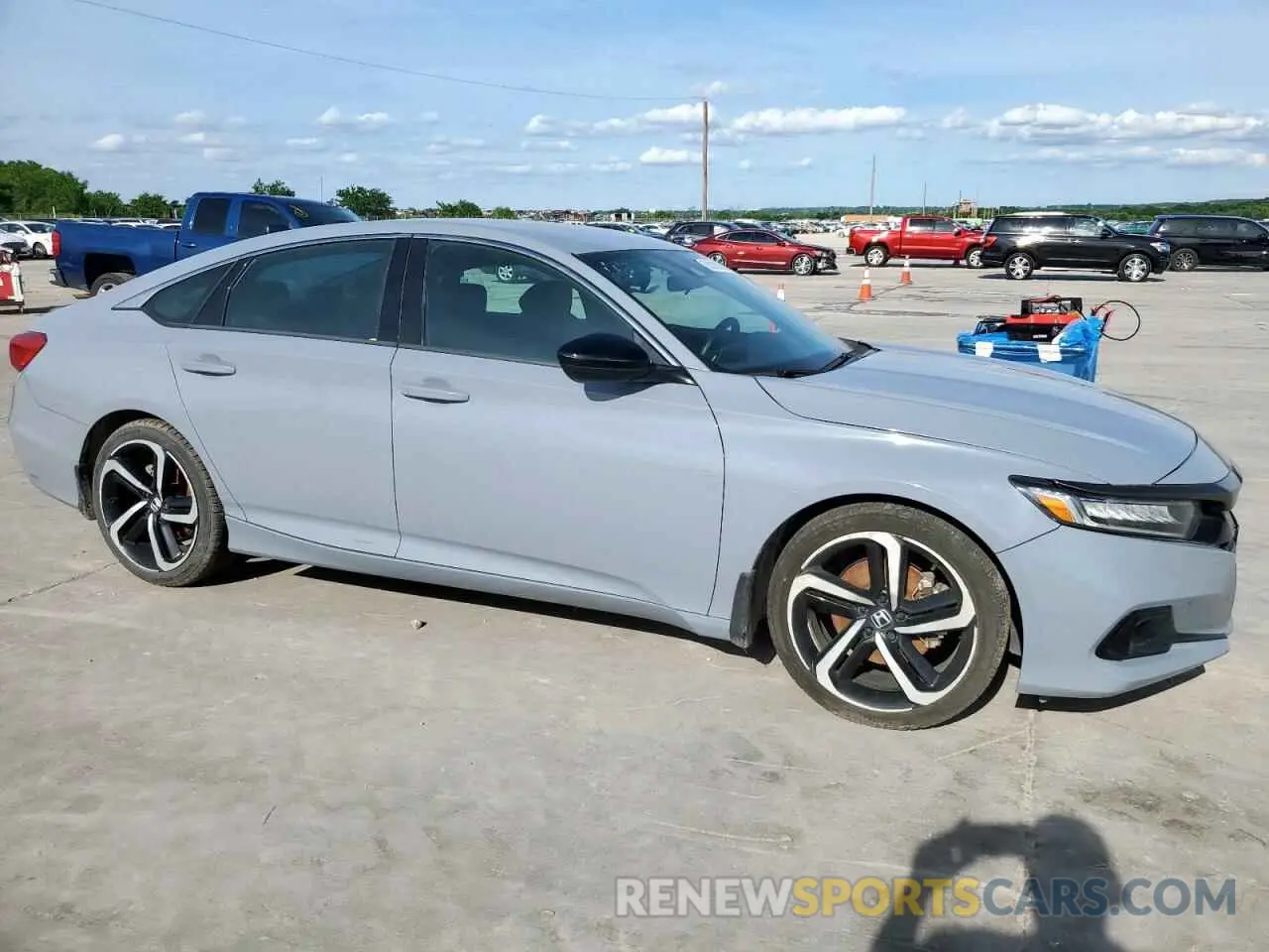 4 Photograph of a damaged car 1HGCV1F33NA006240 HONDA ACCORD 2022